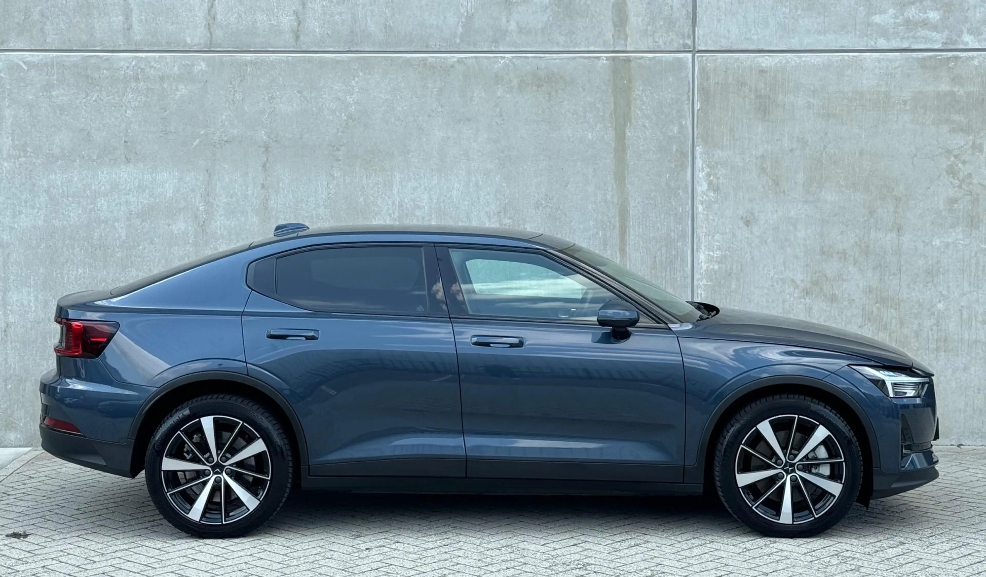 Polestar 2 Long Range Dual Motor 78kWh AWD LAUNCH EDITION — photo 16