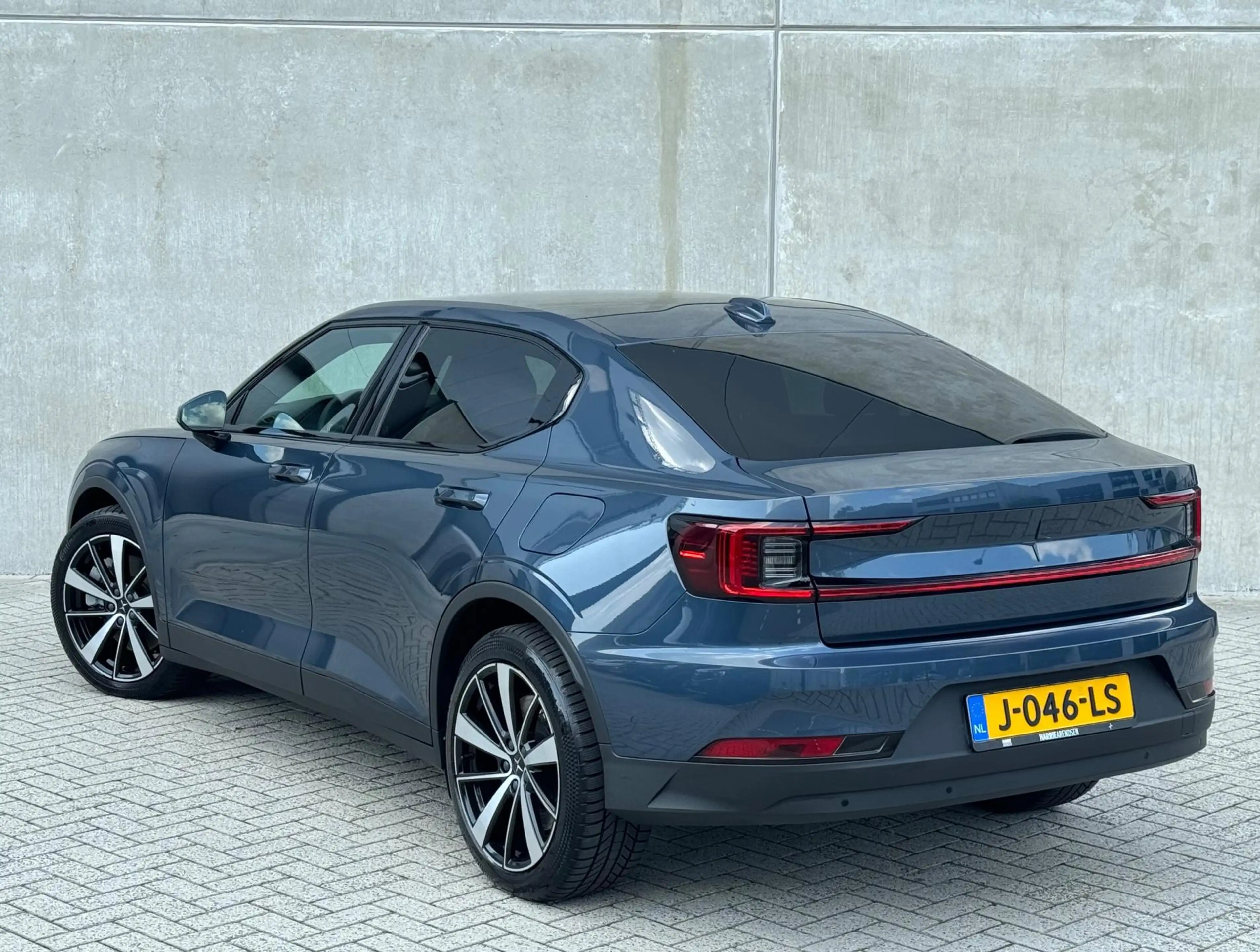 Polestar 2 Long Range Dual Motor 78kWh AWD LAUNCH EDITION — photo 5