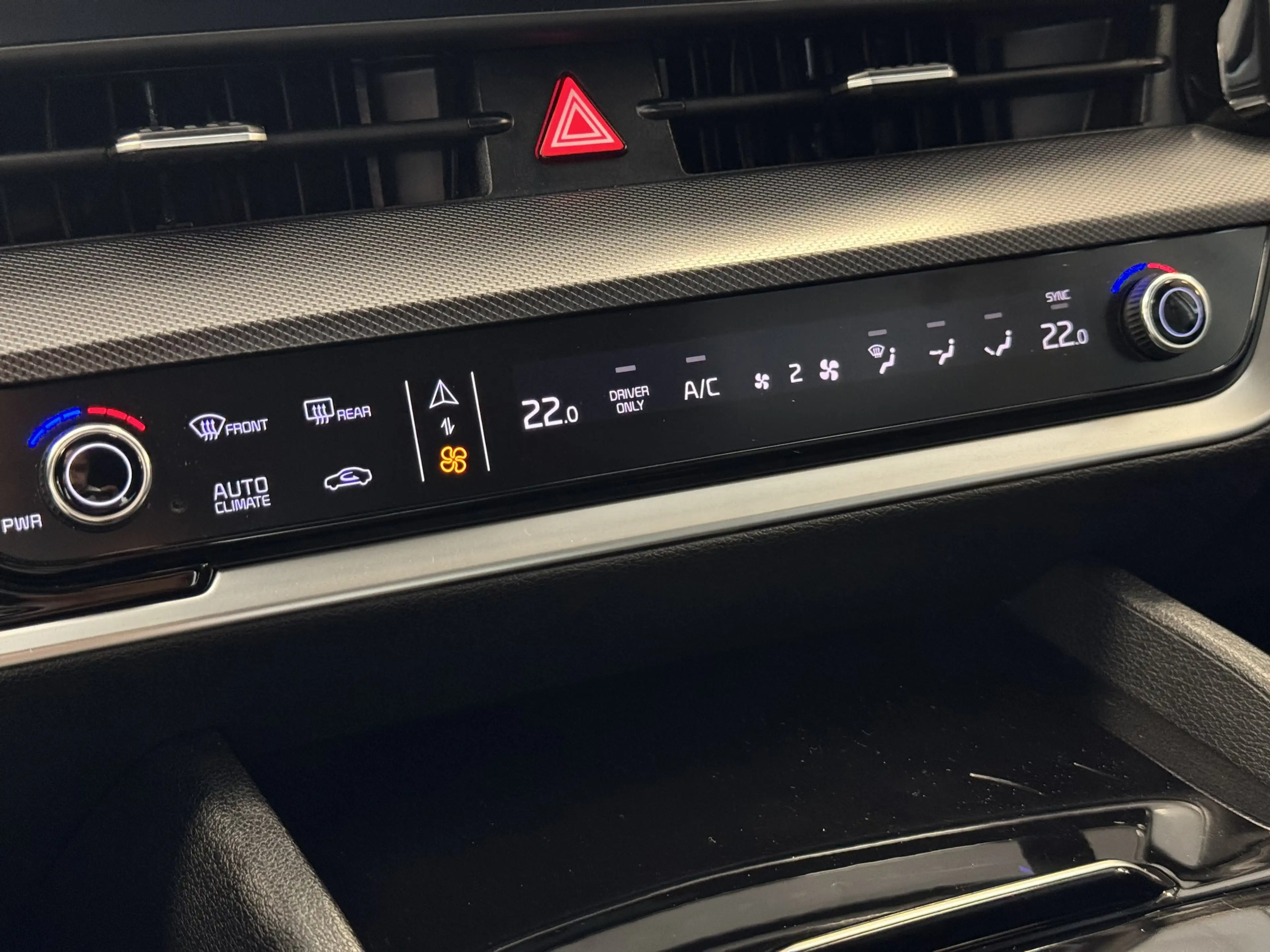 Kia Sportage 4WD Plug-in Leder R.Cam Navi ACC BI-LED — photo 14