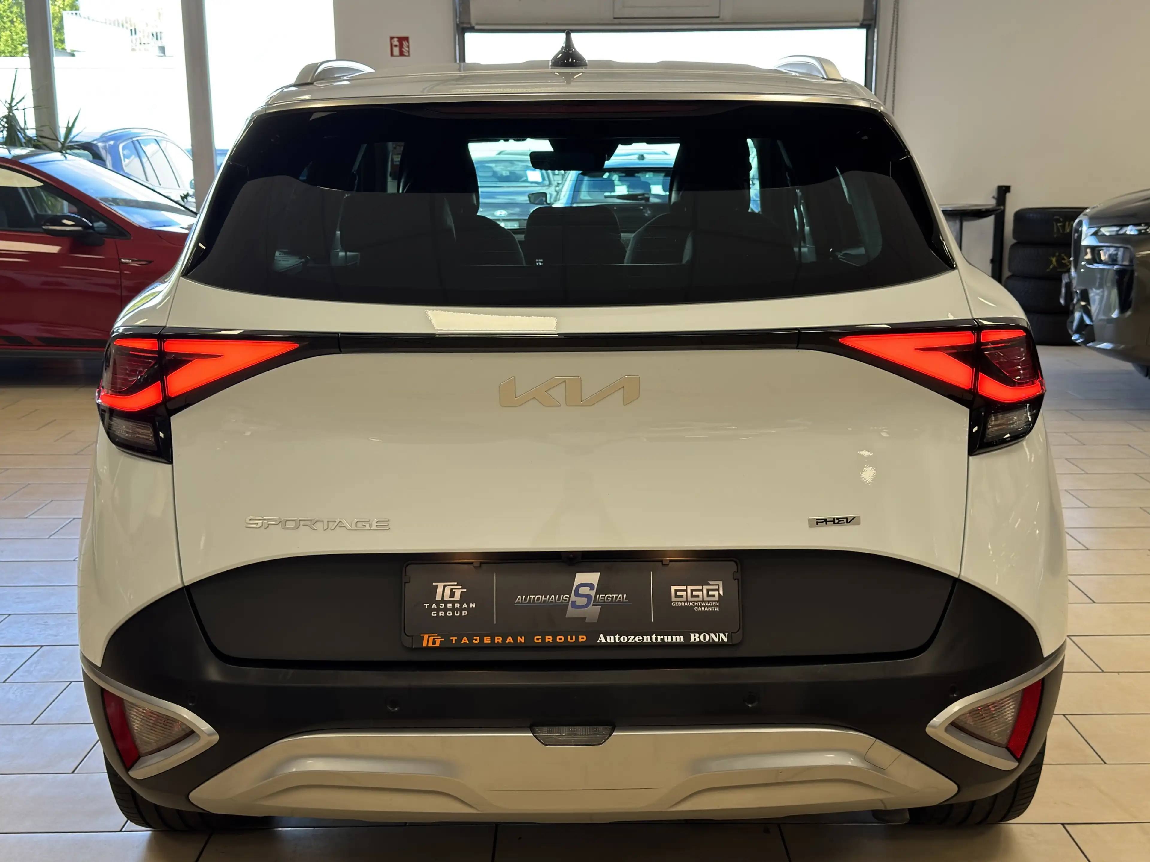 Kia Sportage 4WD Plug-in Leder R.Cam Navi ACC BI-LED — photo 6