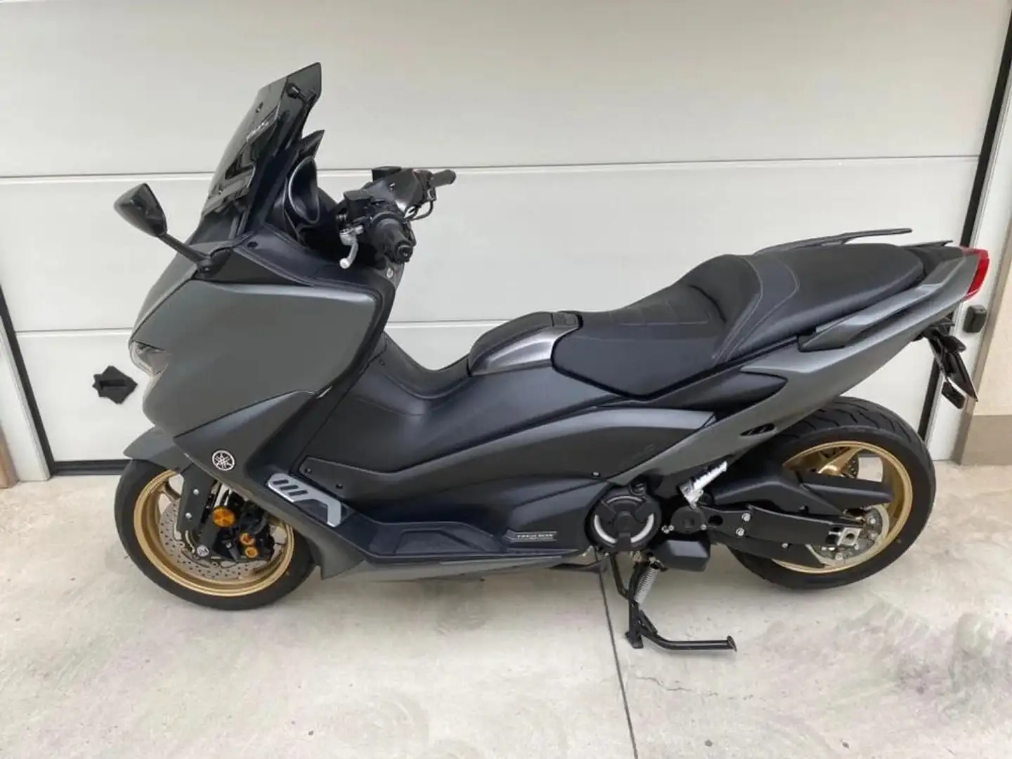 Yamaha TMAX 560 Grigio - 1