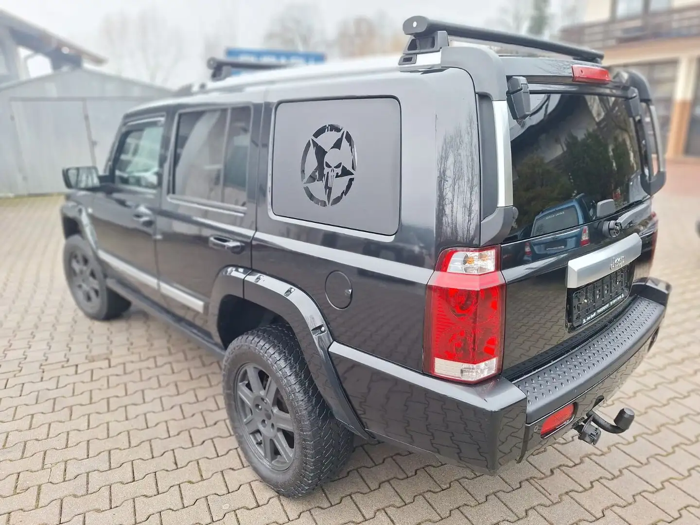 Jeep Commander 3.0, AT, 7-Sitzer Czarny - 2
