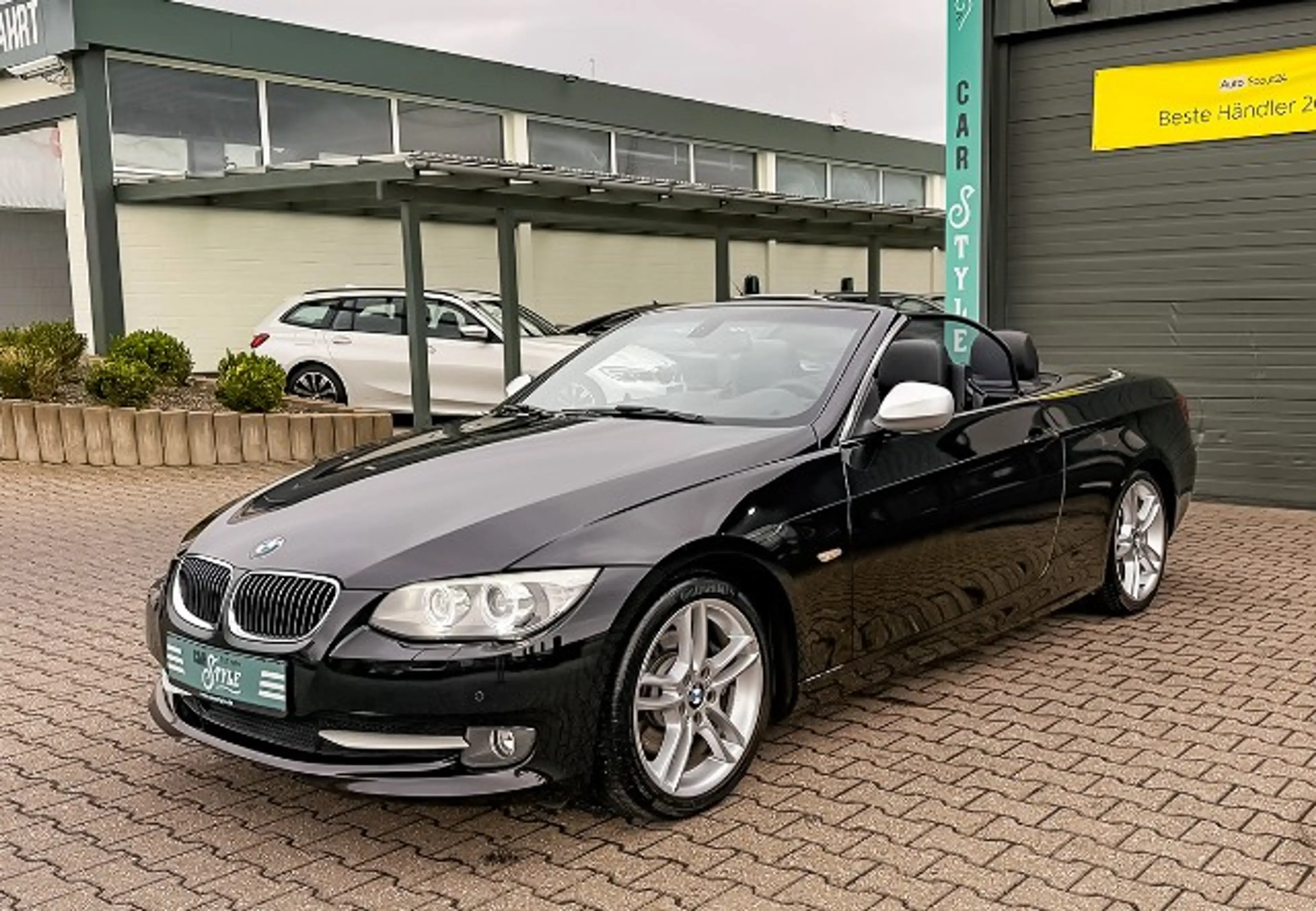 BMW 330 d Cabrio Individual Harman Kardon ACC AHK