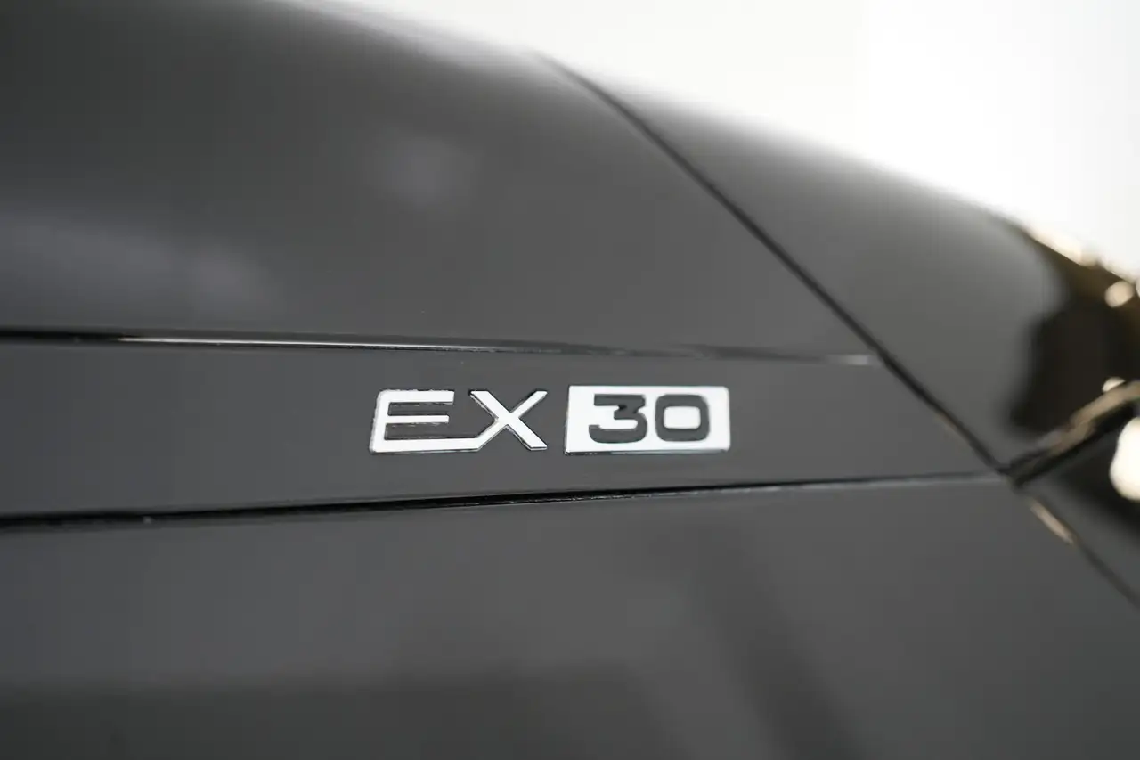 Volvo EX30 69 kWh Single Motor Ext. Range Ultra LED GPS PDC 3, миниатюра 30