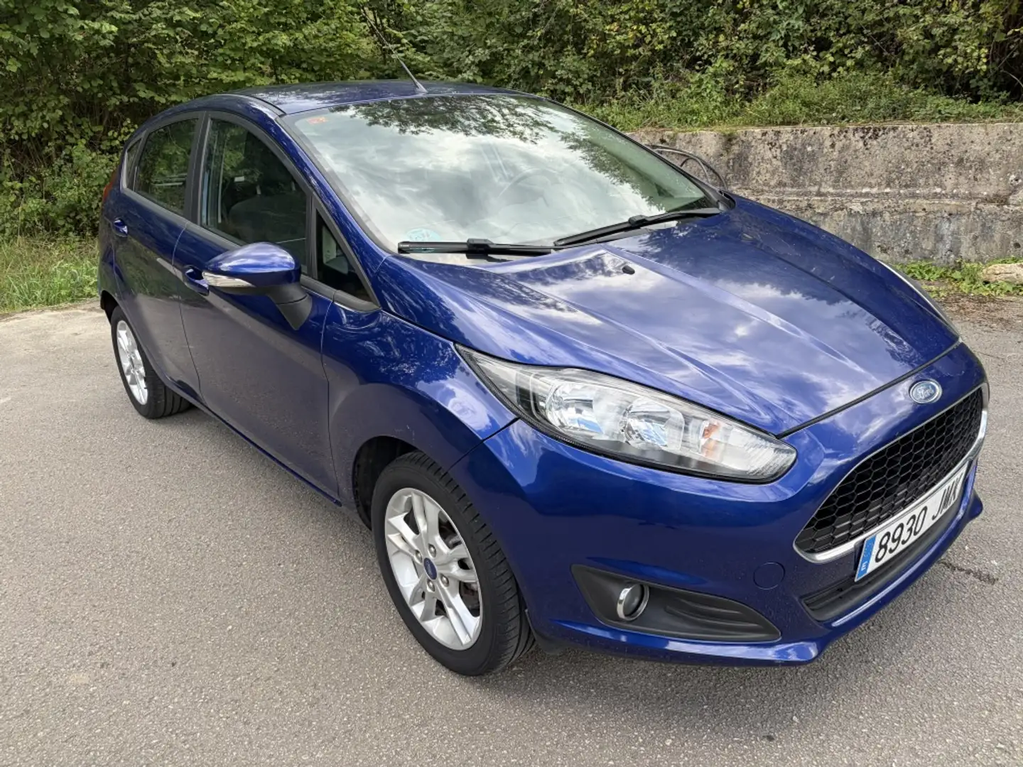 Ford Fiesta 1.25 Titanium 82 Azul - 1