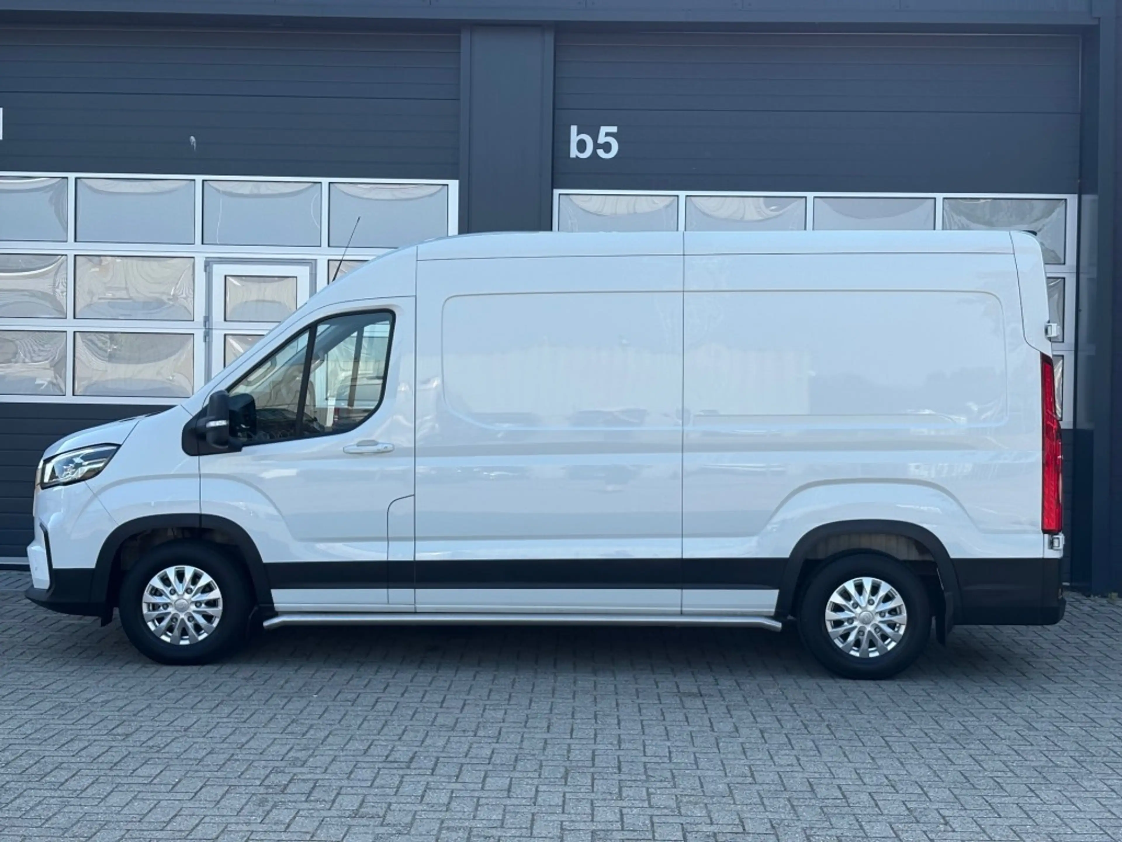 Maxus eDeliver 9 eDeliver L3H3 89kw HOGE ACTIERADIUS 204PK / Trekha — photo 15
