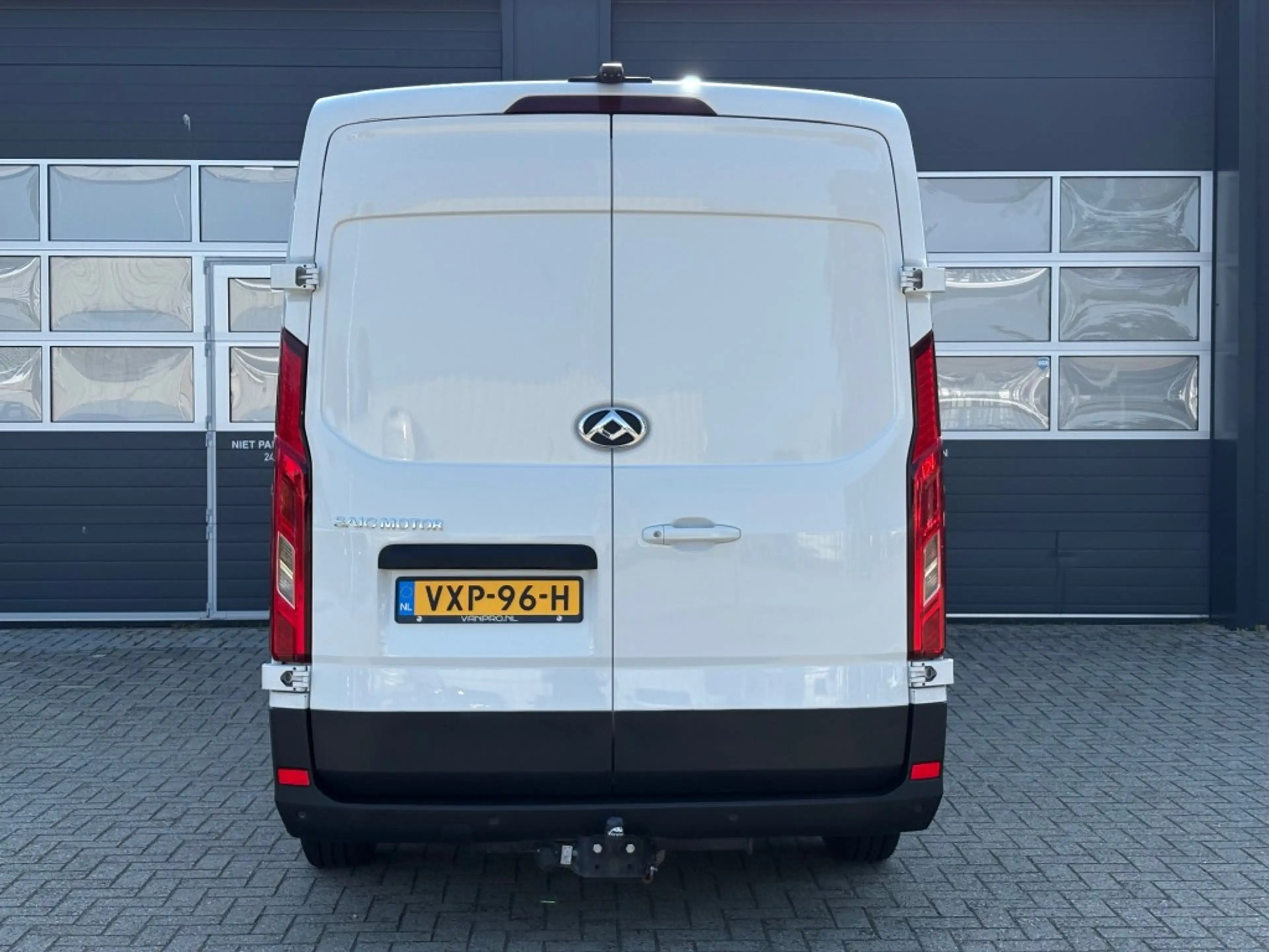 Maxus eDeliver 9 eDeliver L3H3 89kw HOGE ACTIERADIUS 204PK / Trekha — photo 10