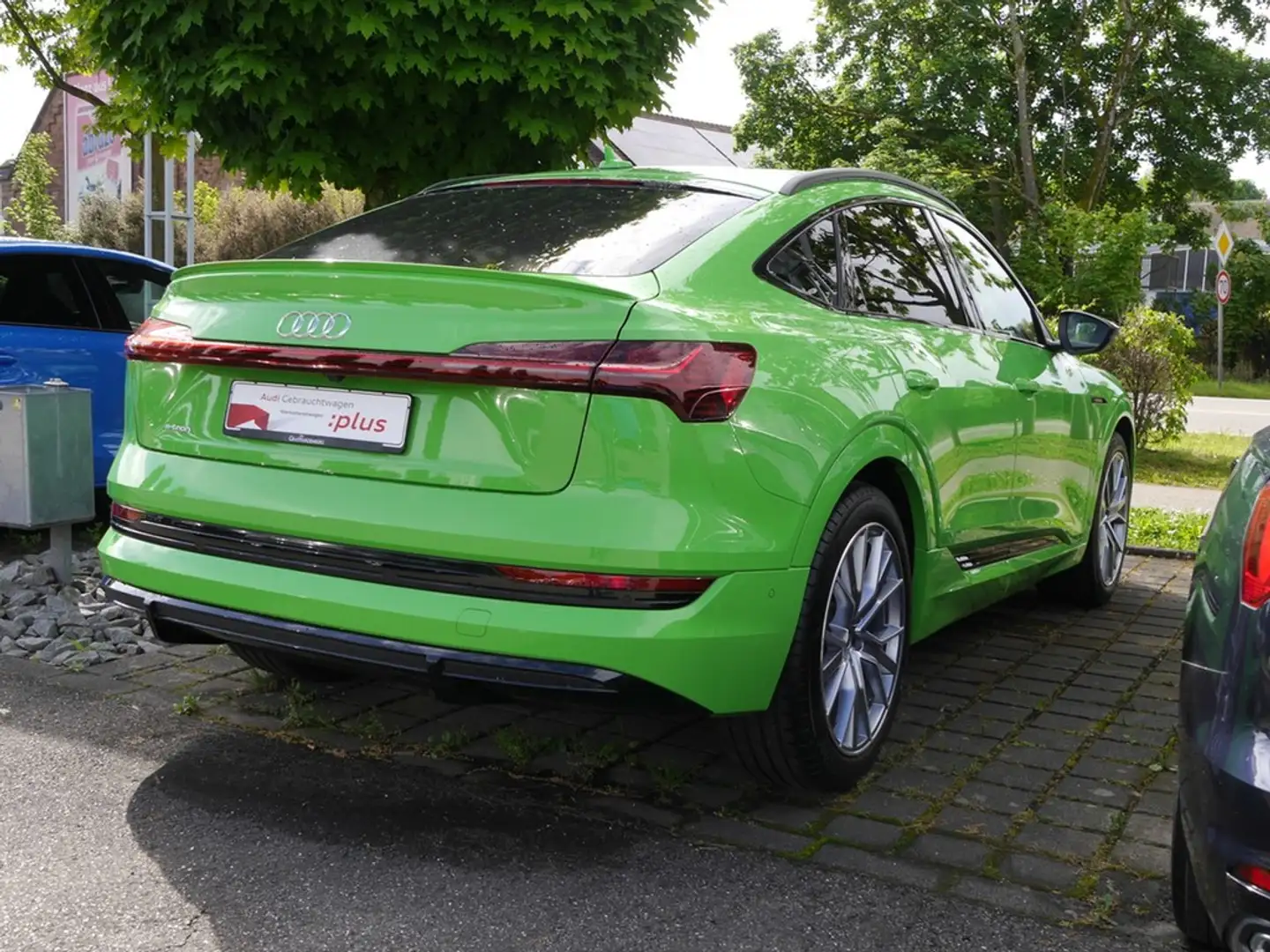 Audi e-tron Sportback S-Line 50 Quattro Navi Leder Зелений - 2