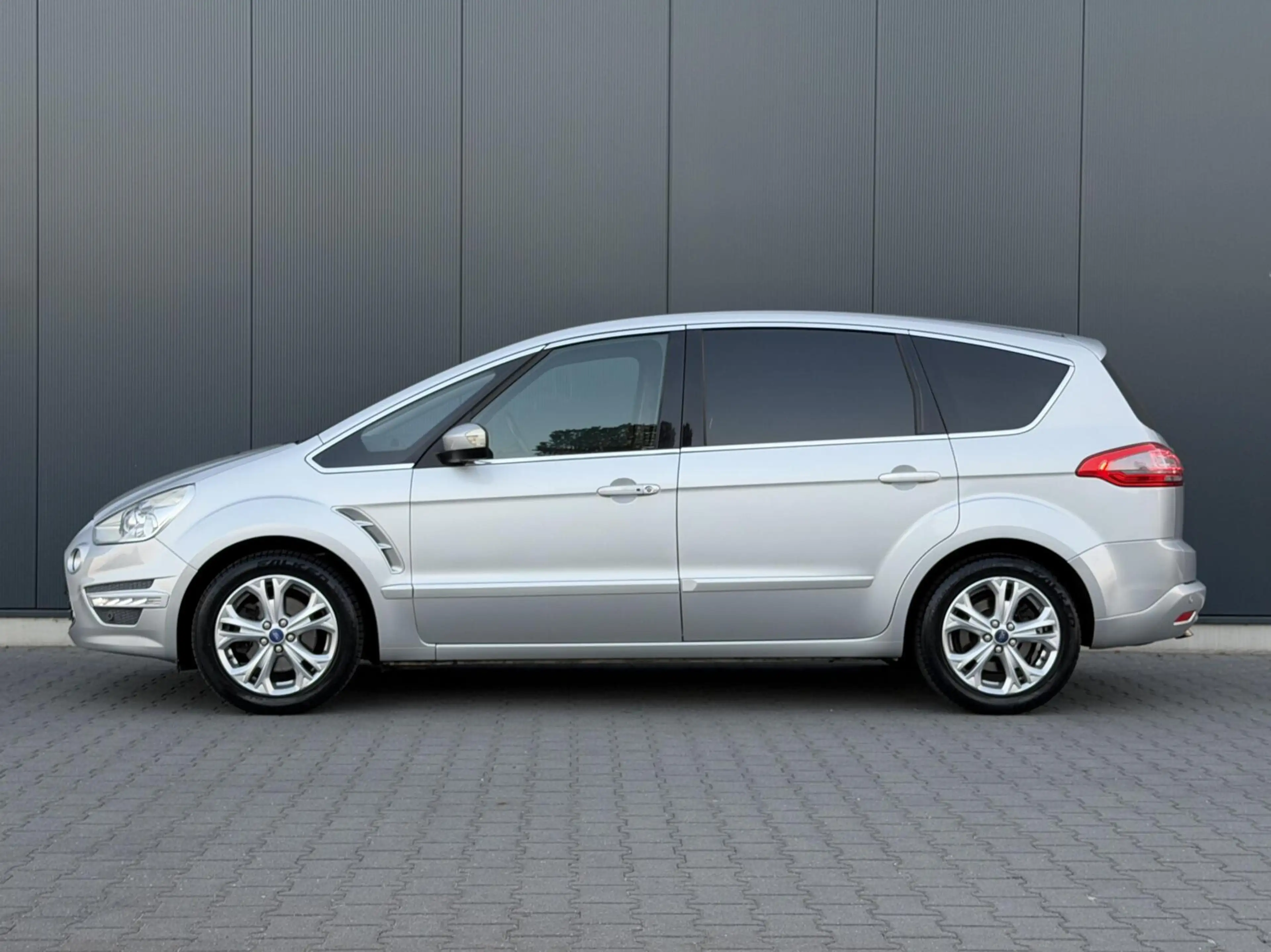 Ford S-Max 1.6 EcoBoost Titanium Leder - Led - Navi - Clima - — photo 9