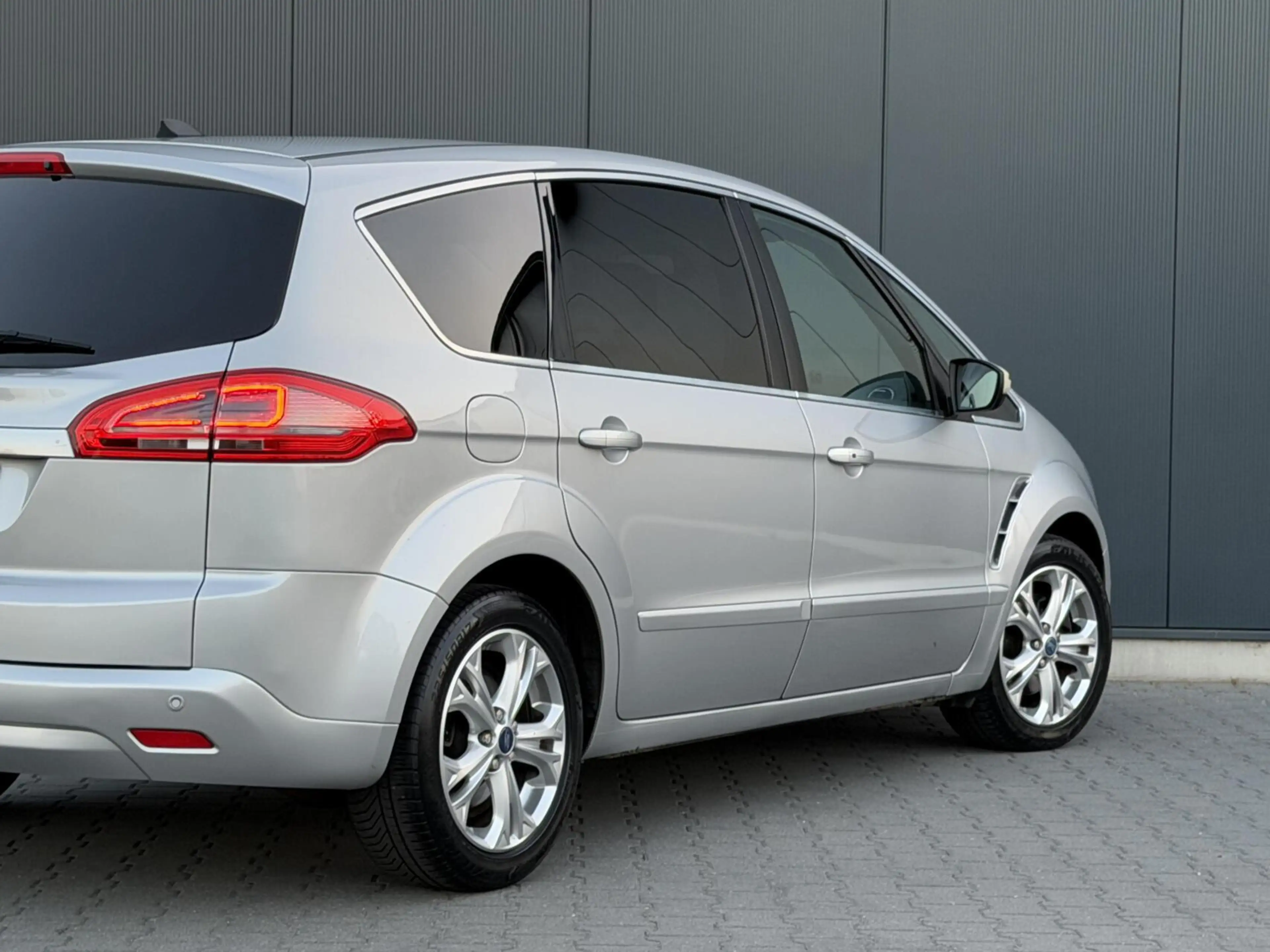Ford S-Max 1.6 EcoBoost Titanium Leder - Led - Navi - Clima - — photo 5