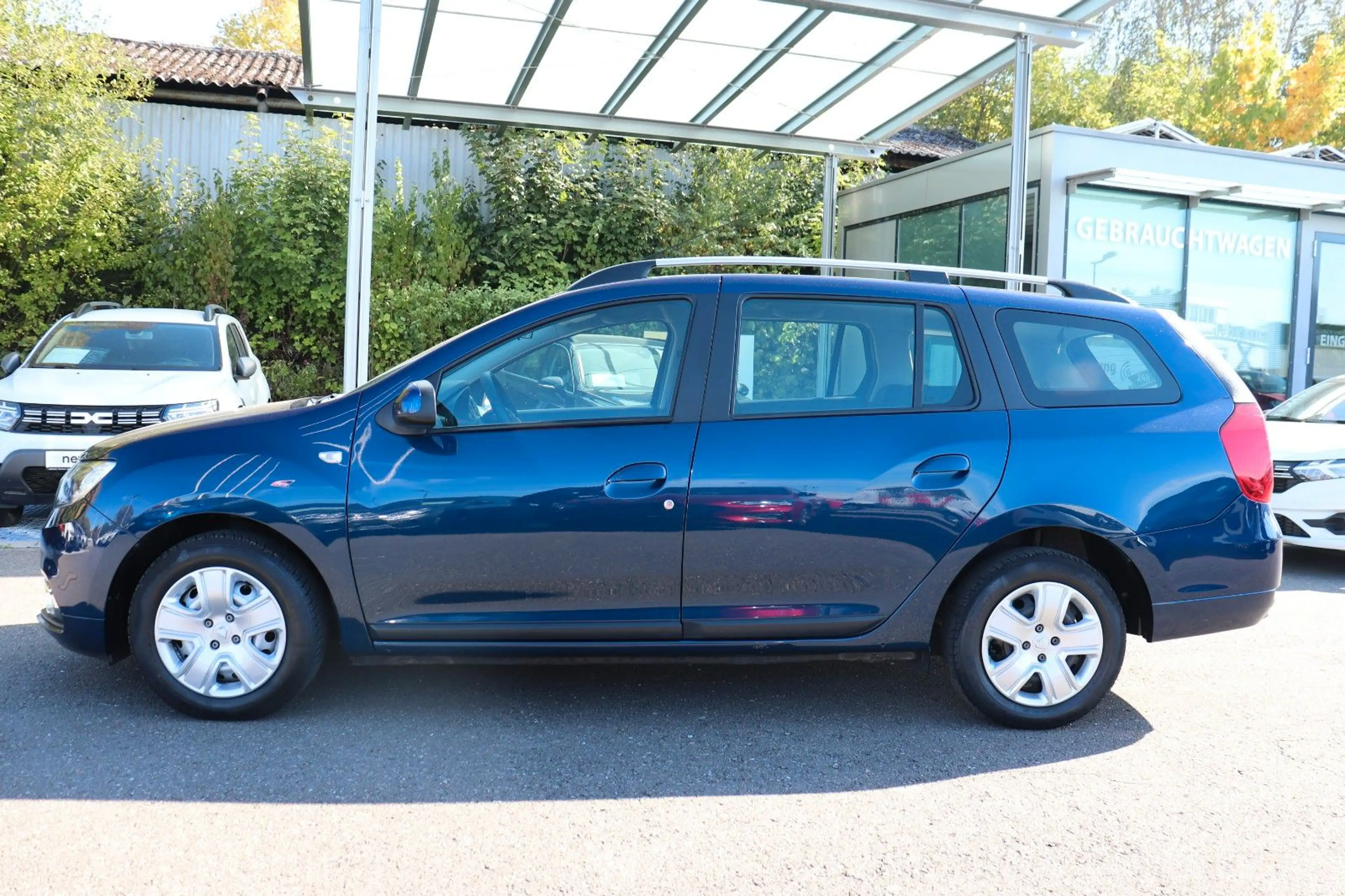 Dacia Logan MCV II Kombi Laureate, Navi, Klima, PDC — photo 7