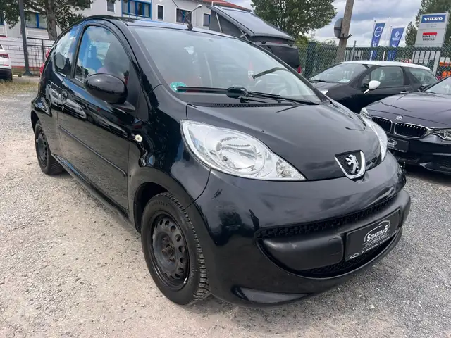 Peugeot 107 Petit Filou 70 Klima Allwetter Tüv 08/2027