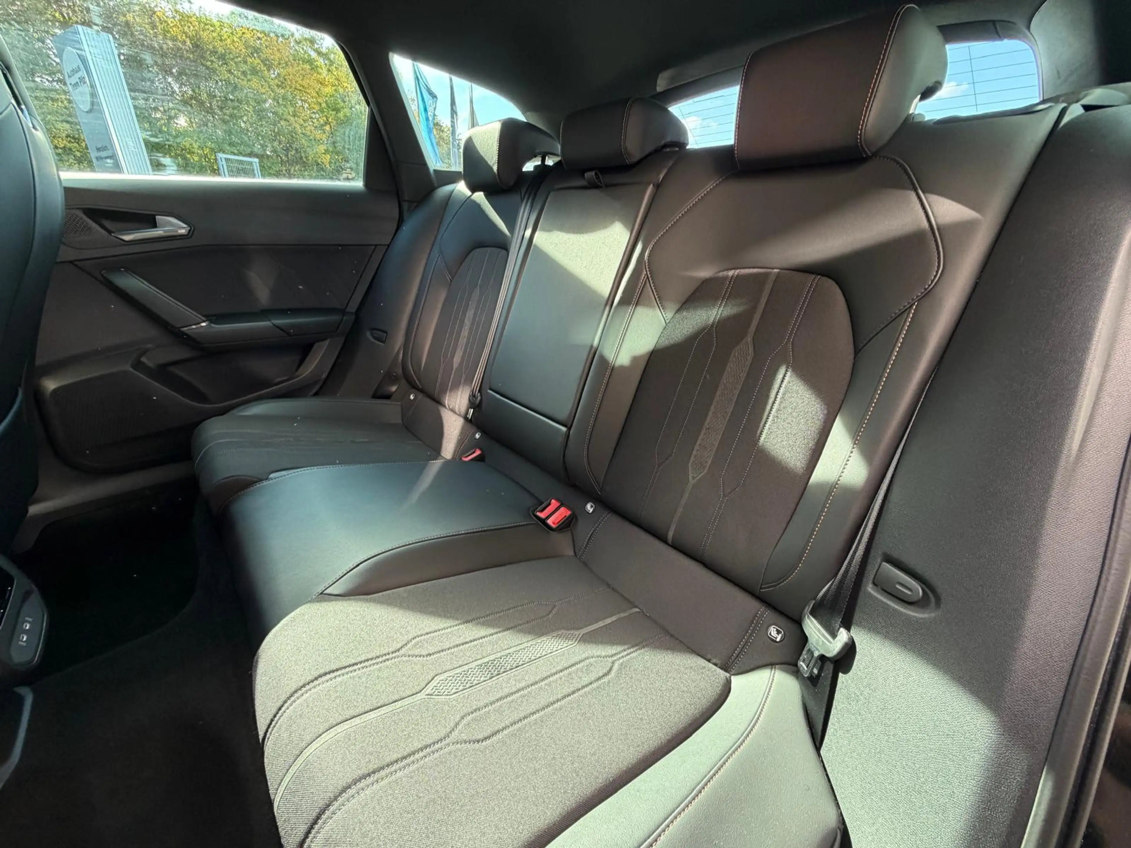 CUPRA Leon 2.0 TSI VZ >VIRTU+LED+NAVI+PDC+DAB+19+ — photo 9