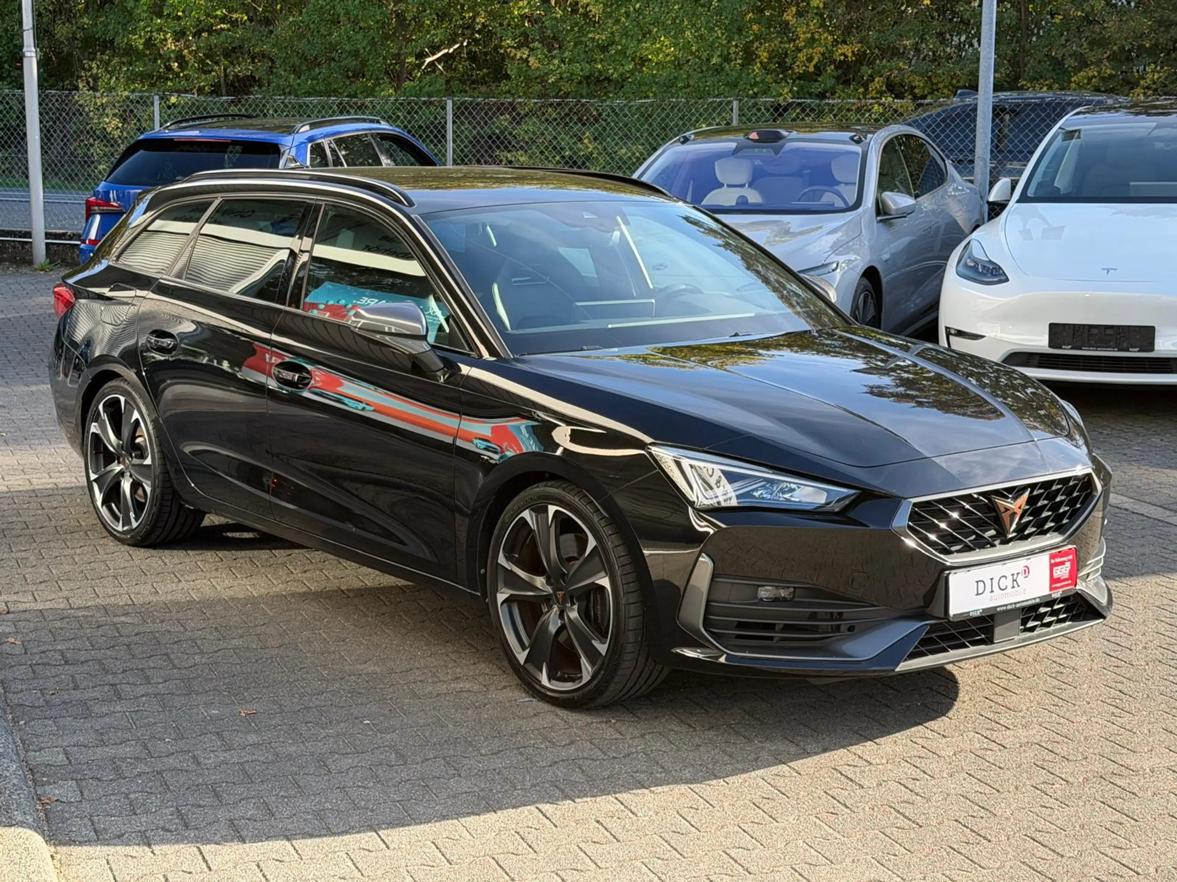 CUPRA Leon 2.0 TSI VZ >VIRTU+LED+NAVI+PDC+DAB+19+ — photo 3