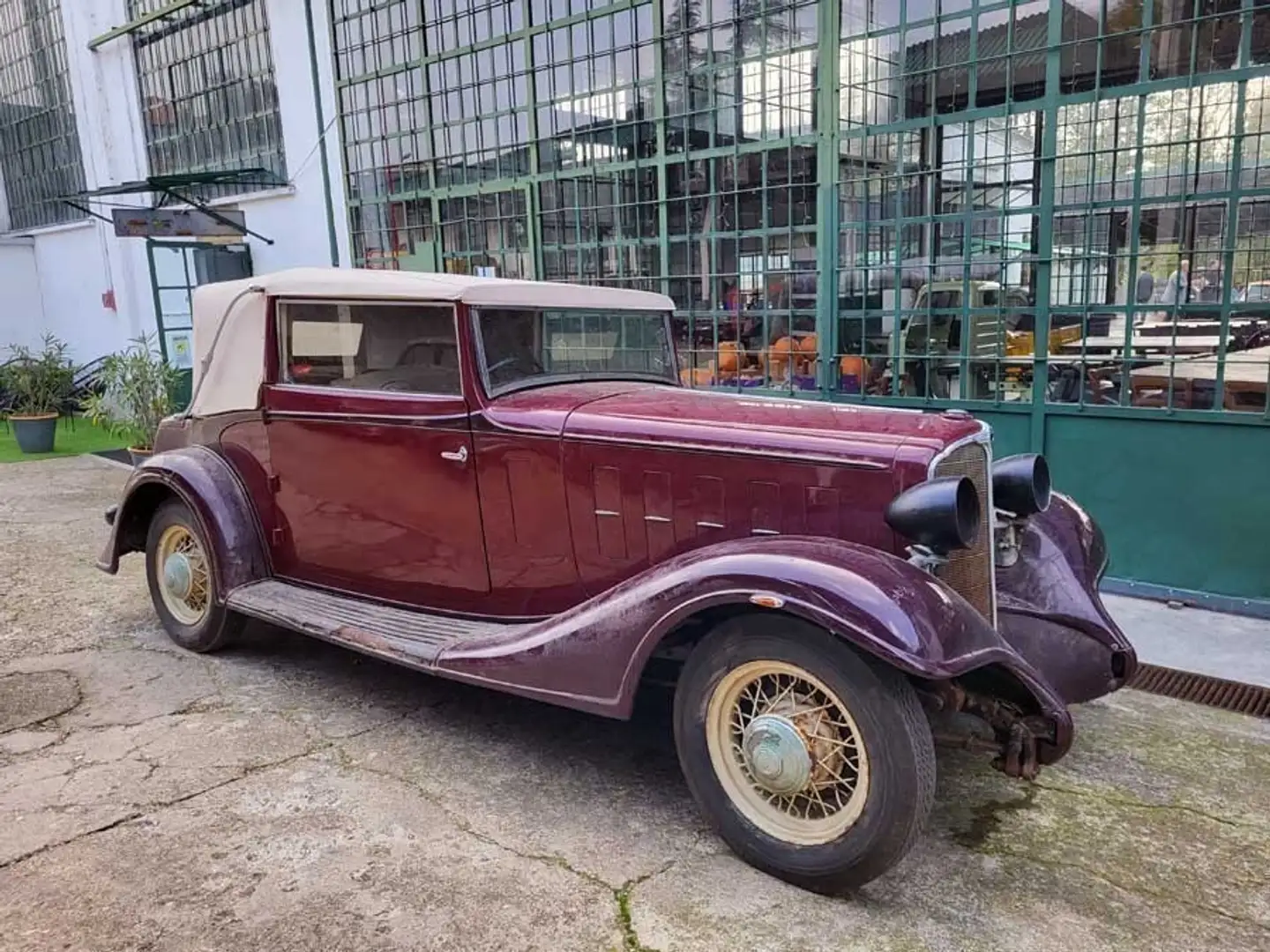 Buick “Albemarle” by Carlton Carriage Czerwony - 1