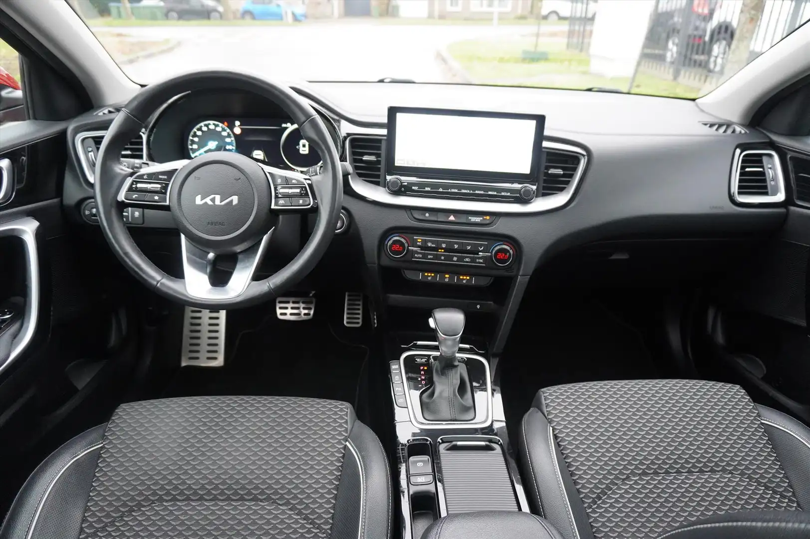 Kia Ceed / cee'd 1.5 T-GDi 160pk MHEV DCT7 Hybride ExecutiveLine Ap Rood - 2