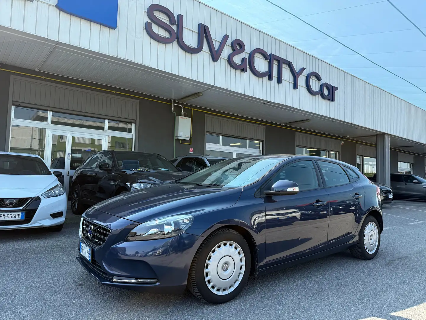 Volvo V40 V40 1.6 d2 AUTOMATICA Blu/Azzurro - 1