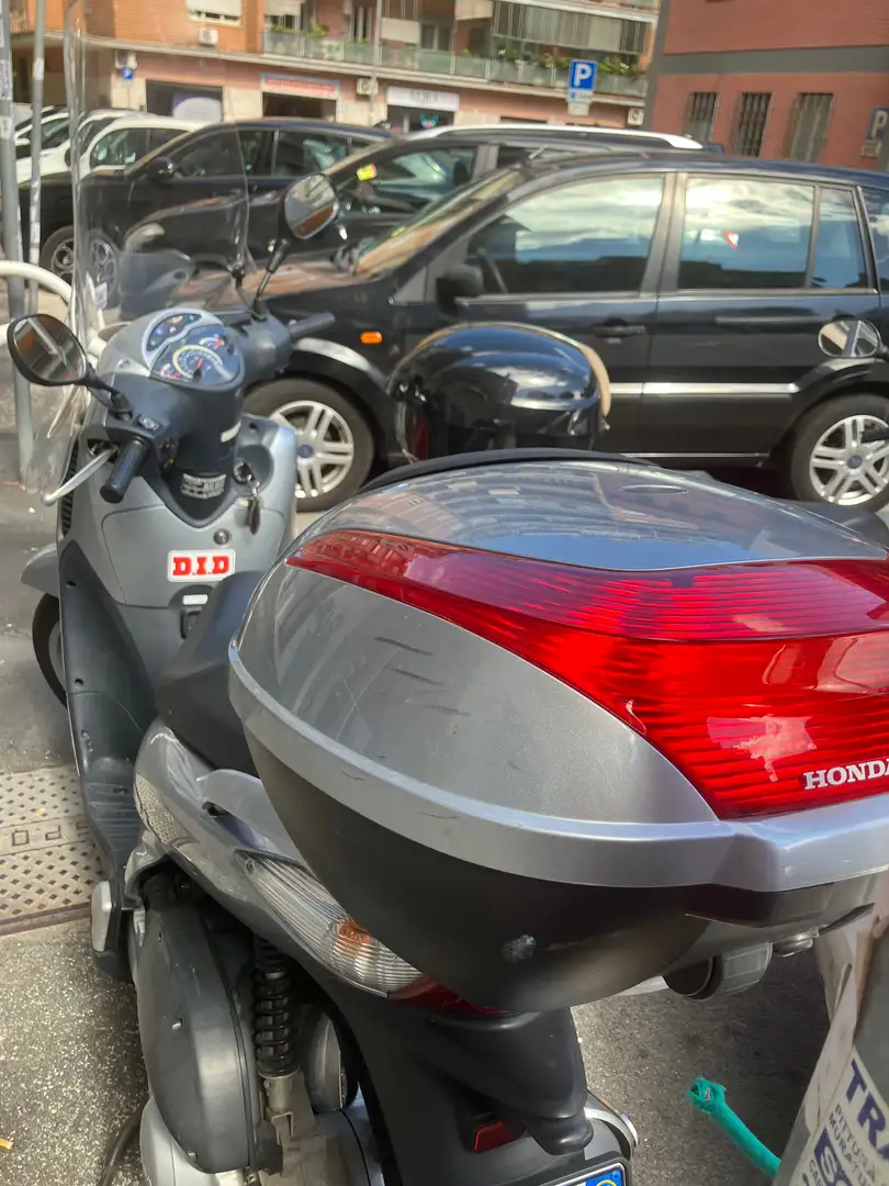 Honda SH 150 Scooter Szary - 2