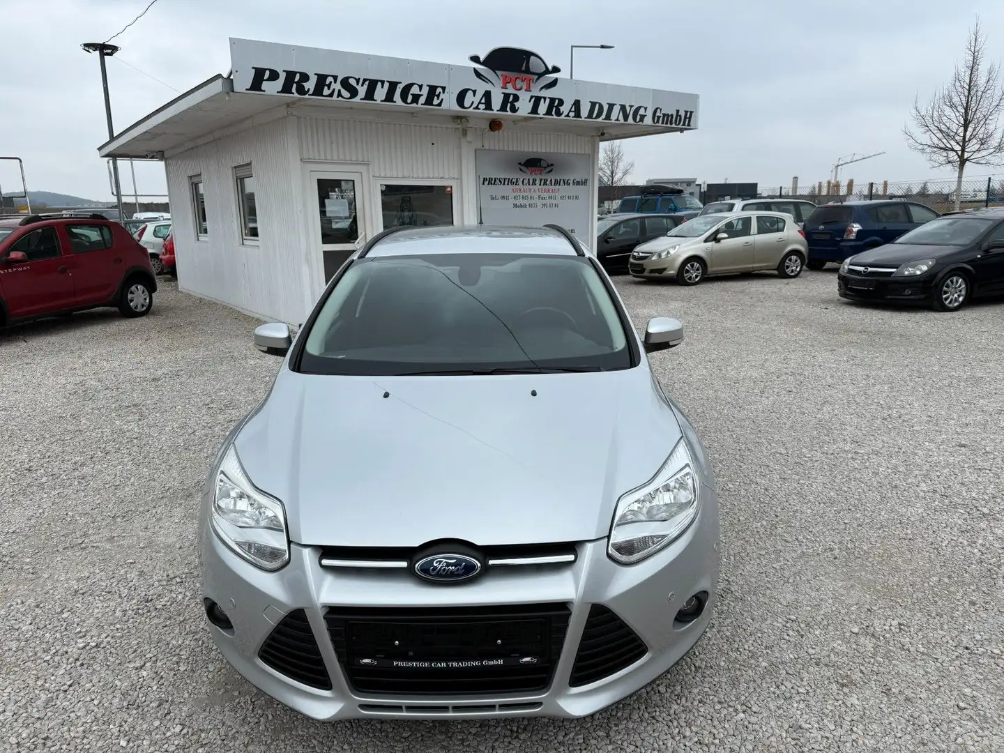 Ford Focus Turnier 2.0 TDCI Edition Silber - 2