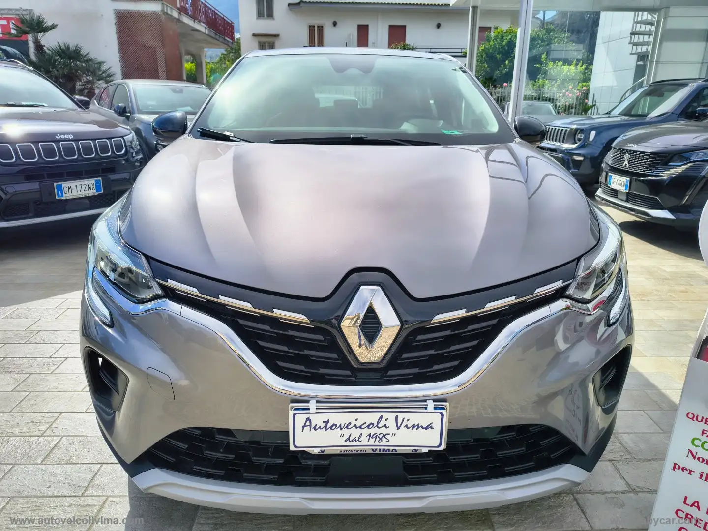 Renault Captur Blue dCi 8V 115 CV EDC Business Grijs - 2