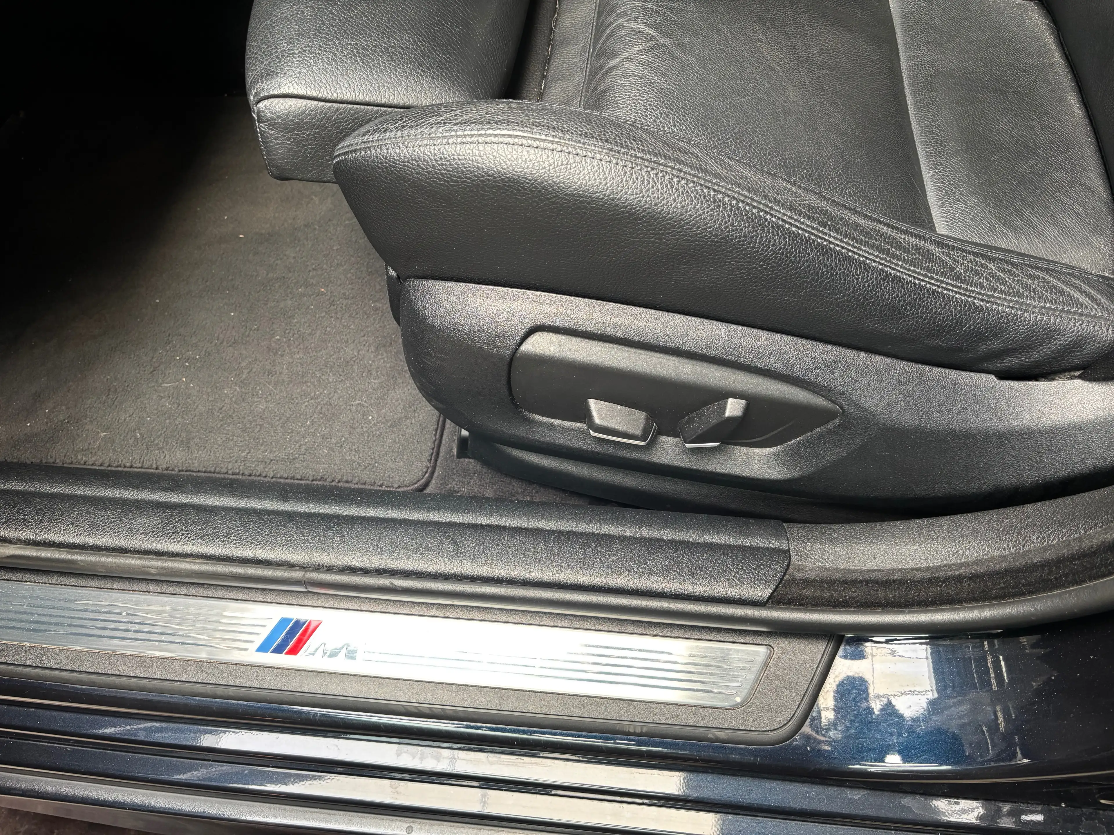 BMW 518 dA/Pack M full options état exceptionnel — photo 15