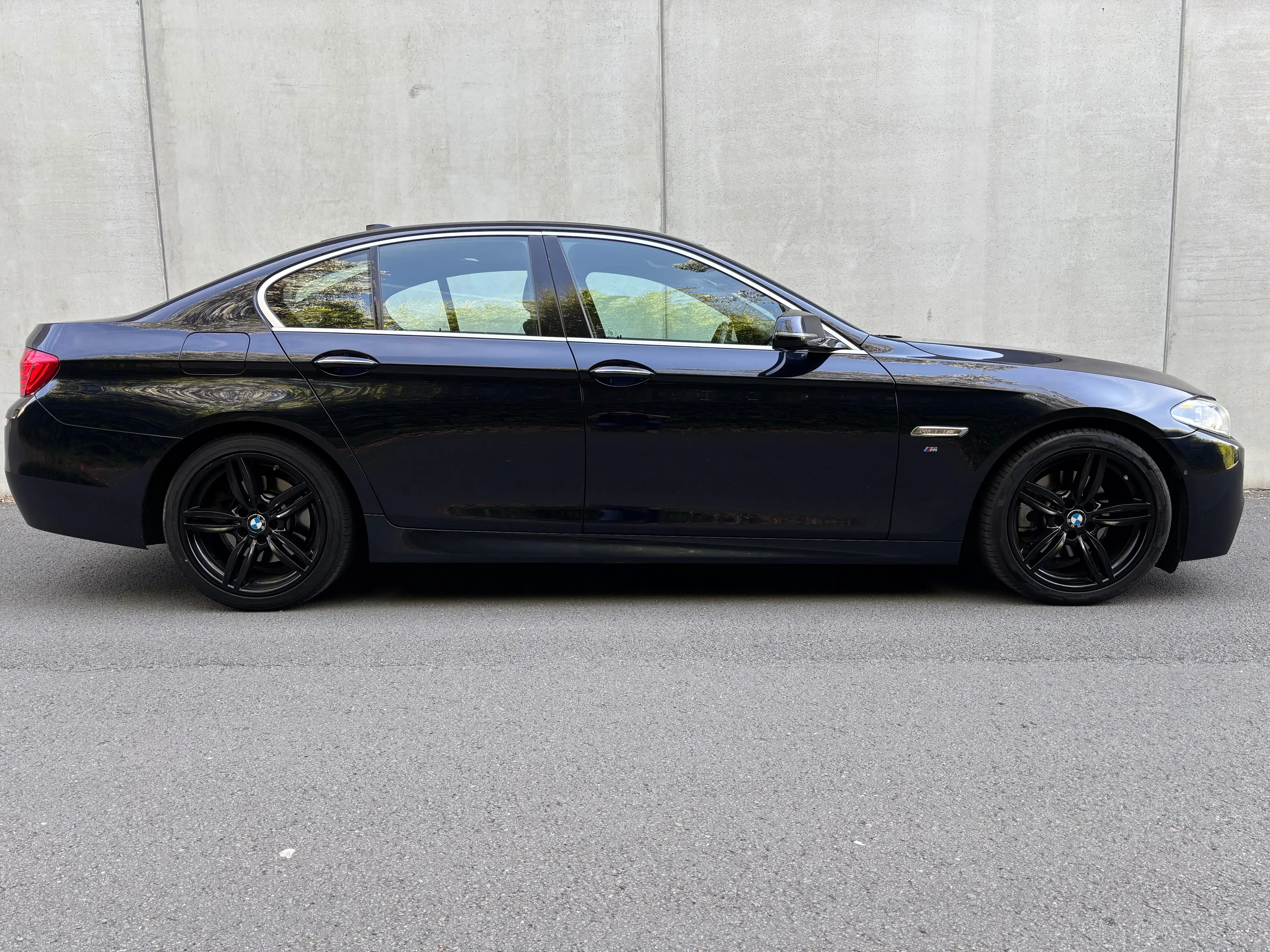 BMW 518 dA/Pack M full options état exceptionnel — photo 3