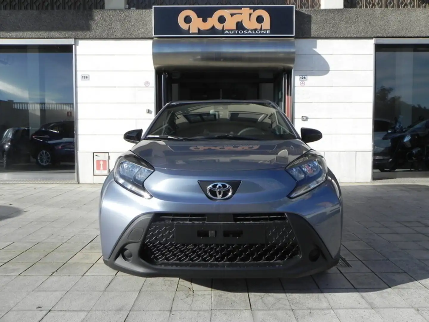 Toyota Aygo X 1.0 VVT-i 72 CV 5 porte Active S-CVT Blu/Azzurro - 2