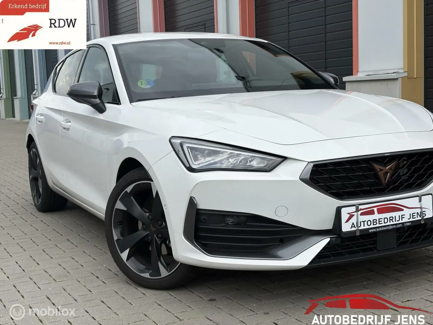 CUPRA Leon 1.5 TSI e-Hybrid VZ Performance Blanc - 2
