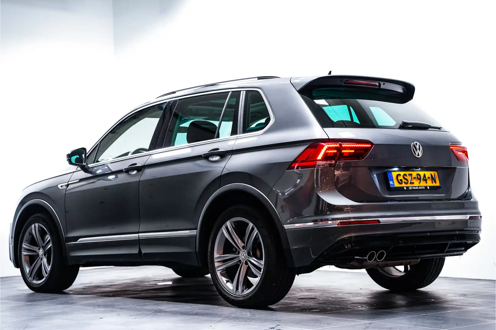 Volkswagen Tiguan 2.0 TSI 190pk 4Motion|R-Line|Pano dak|Camera/Trekh Gris - 2