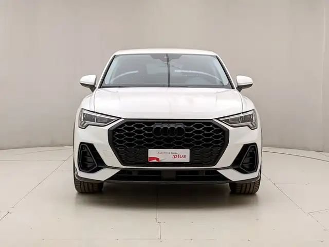 Audi Q3 view 2