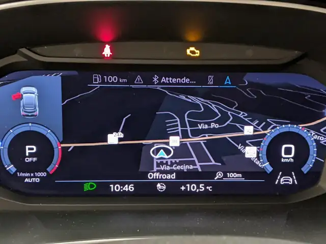 Audi Q3 view 14