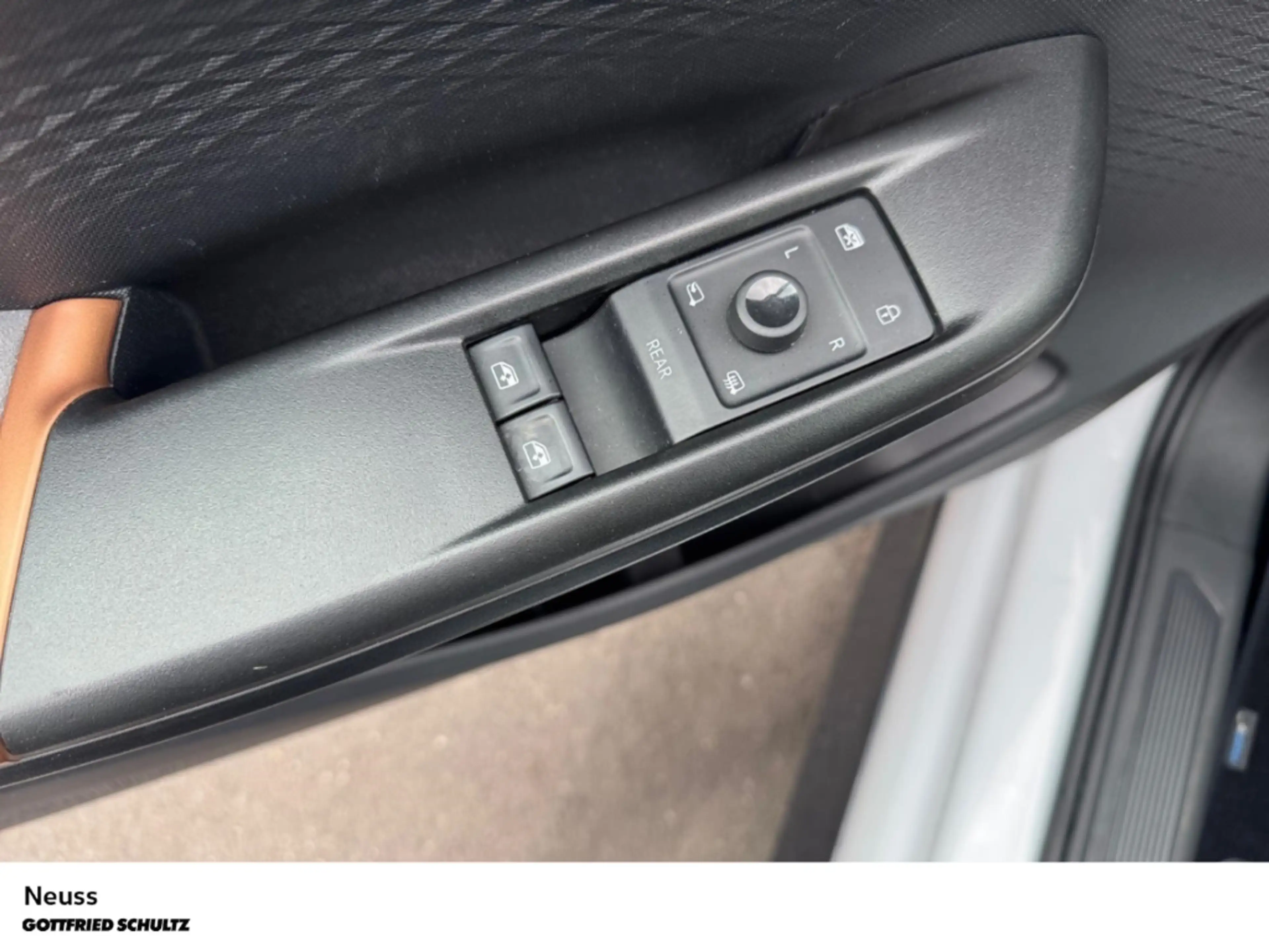 CUPRA Born 58kWh EINPARKHILFE NAVI SITZHEIZUNG LED — photo 11