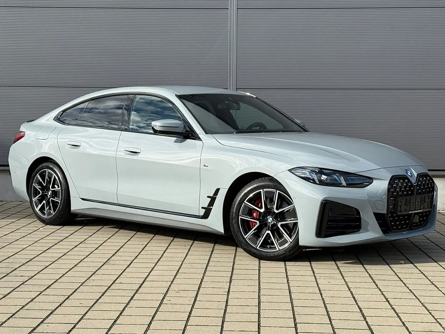 BMW 420 d Gran Coupe xDrive M Sport Pro*HUD*360°*AHK* Grau - 2