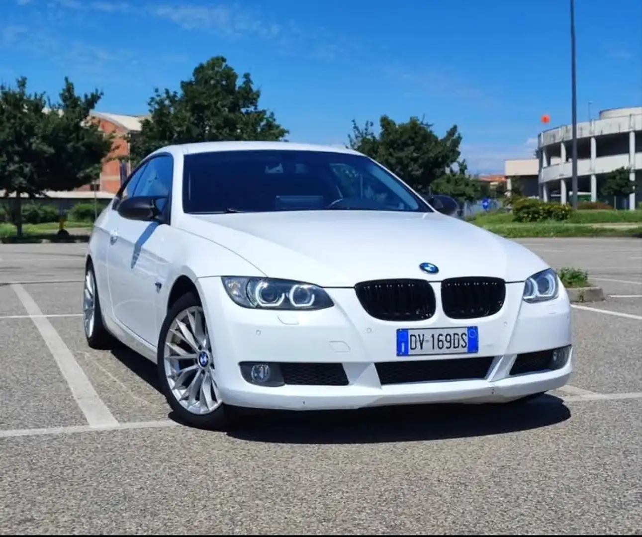 BMW 320 320d Coupe Futura 177cv Bianco - 1