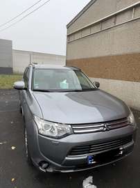 2.0I 200 PHEV 4WD Instyle