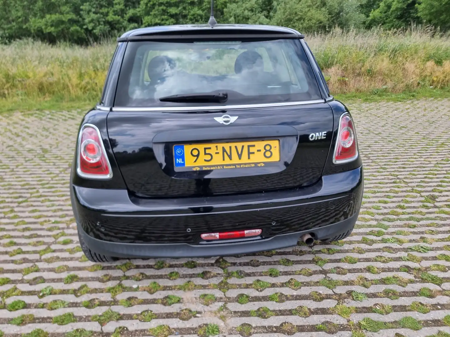 MINI One 1.6 16 klep Zwart - 1