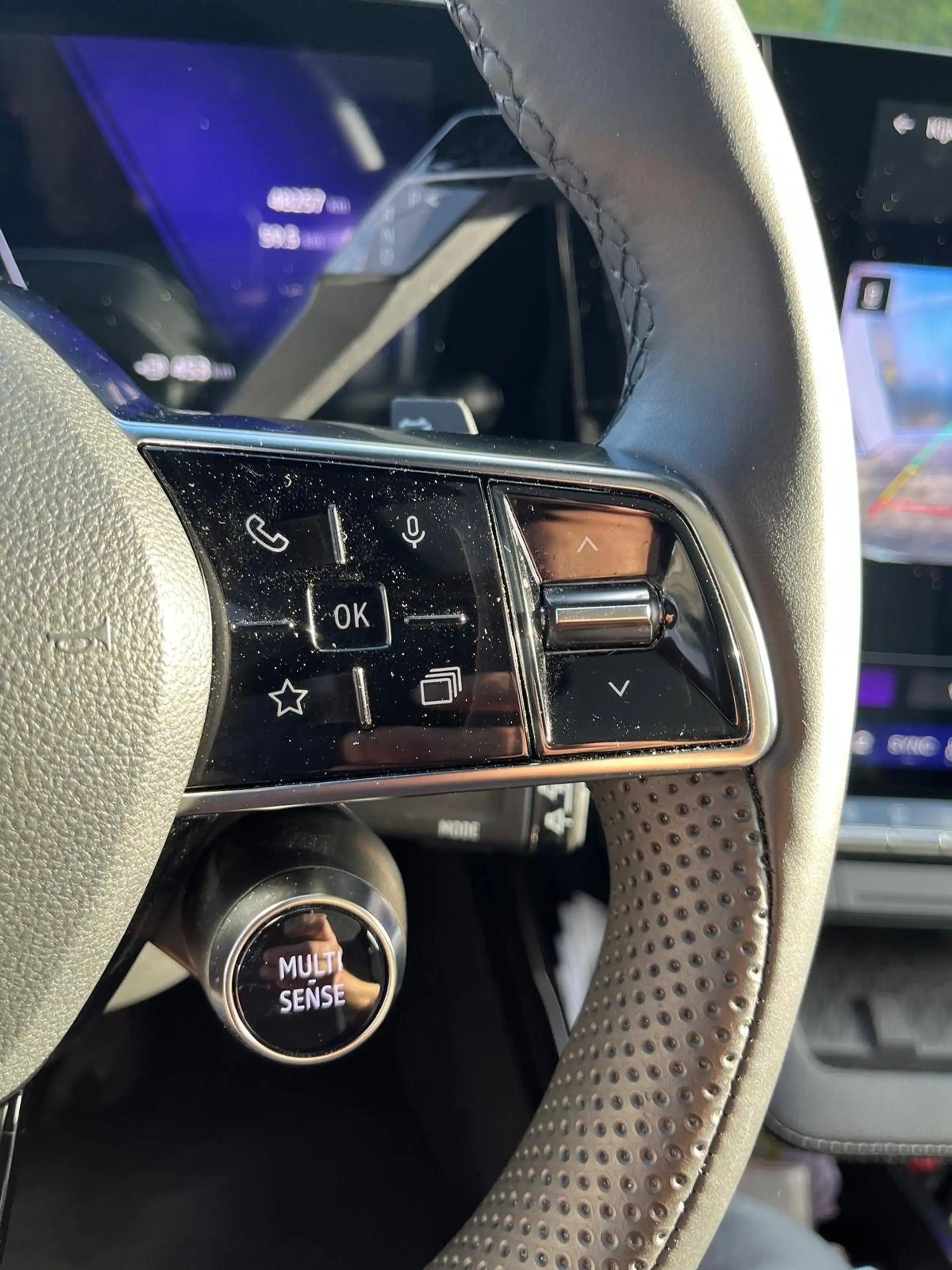 Renault Scenic e-Scenic E-Tech 87 kWh Long range Iconic Iconic — photo 11