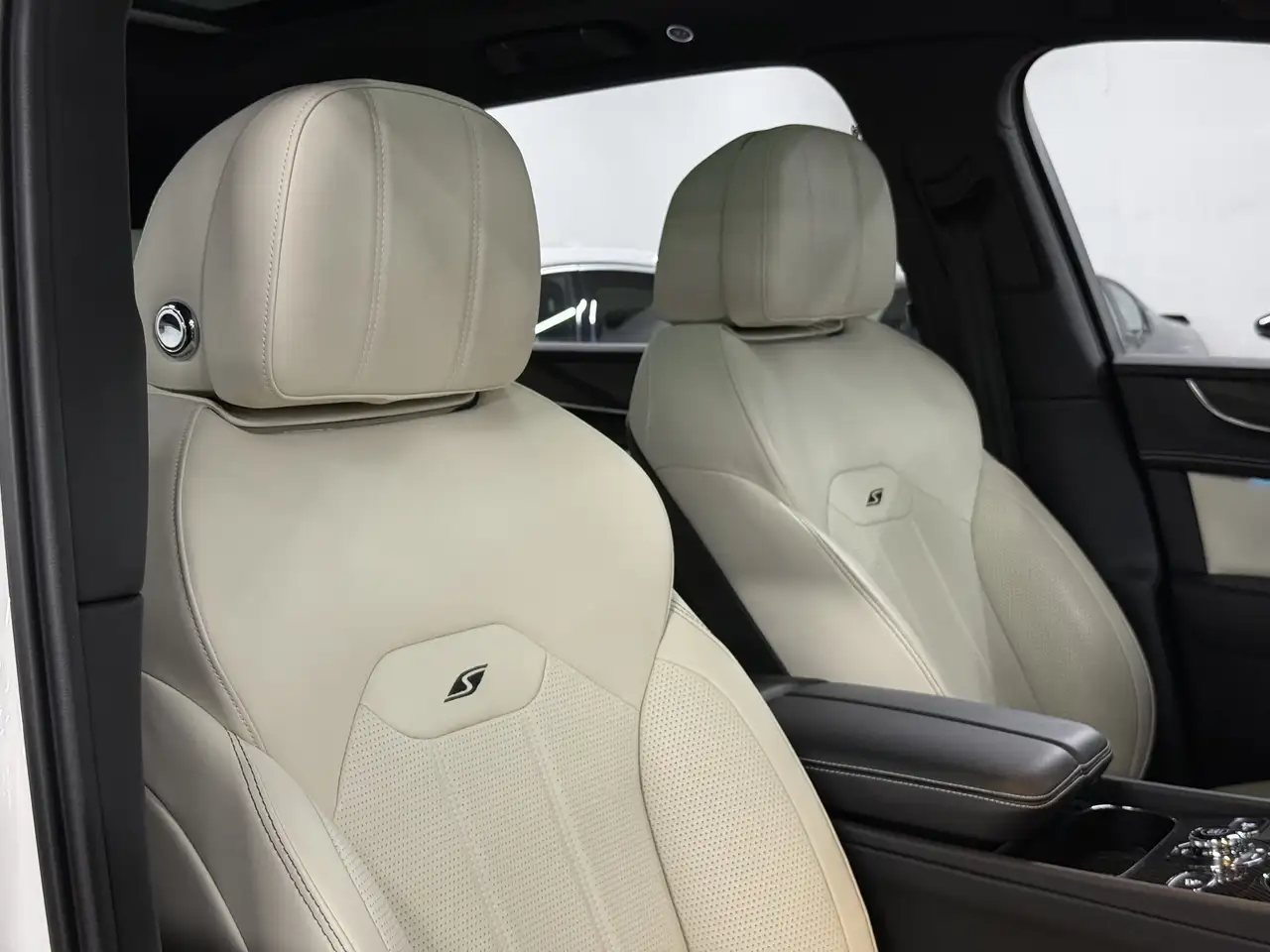 Bentley Bentayga fotografie Bentley Bentayga