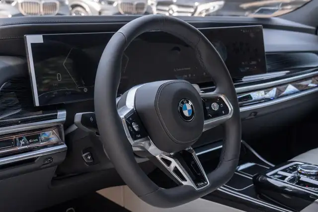 BMW M view 11