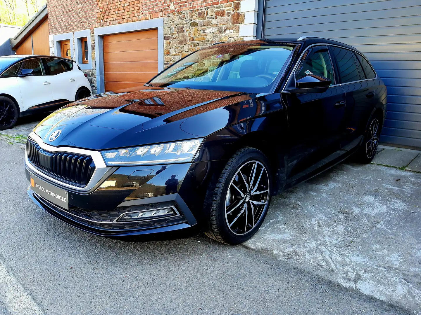 Skoda Octavia SW 1.0 TSI eTec MHE Ambition DSG - Garantie totale Zwart - 2