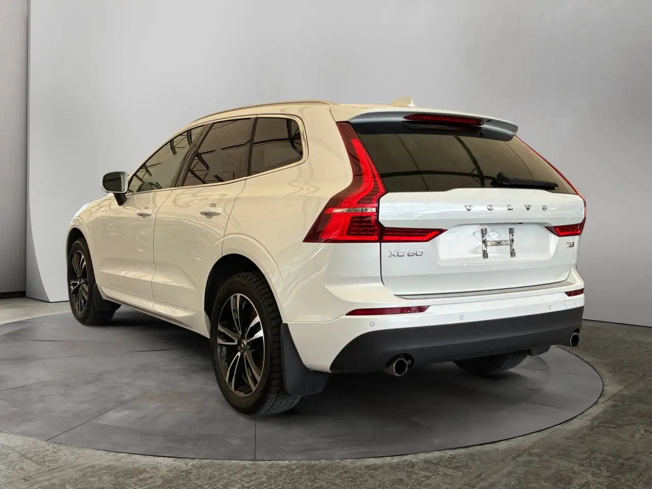Volvo XC60 photo Volvo XC60