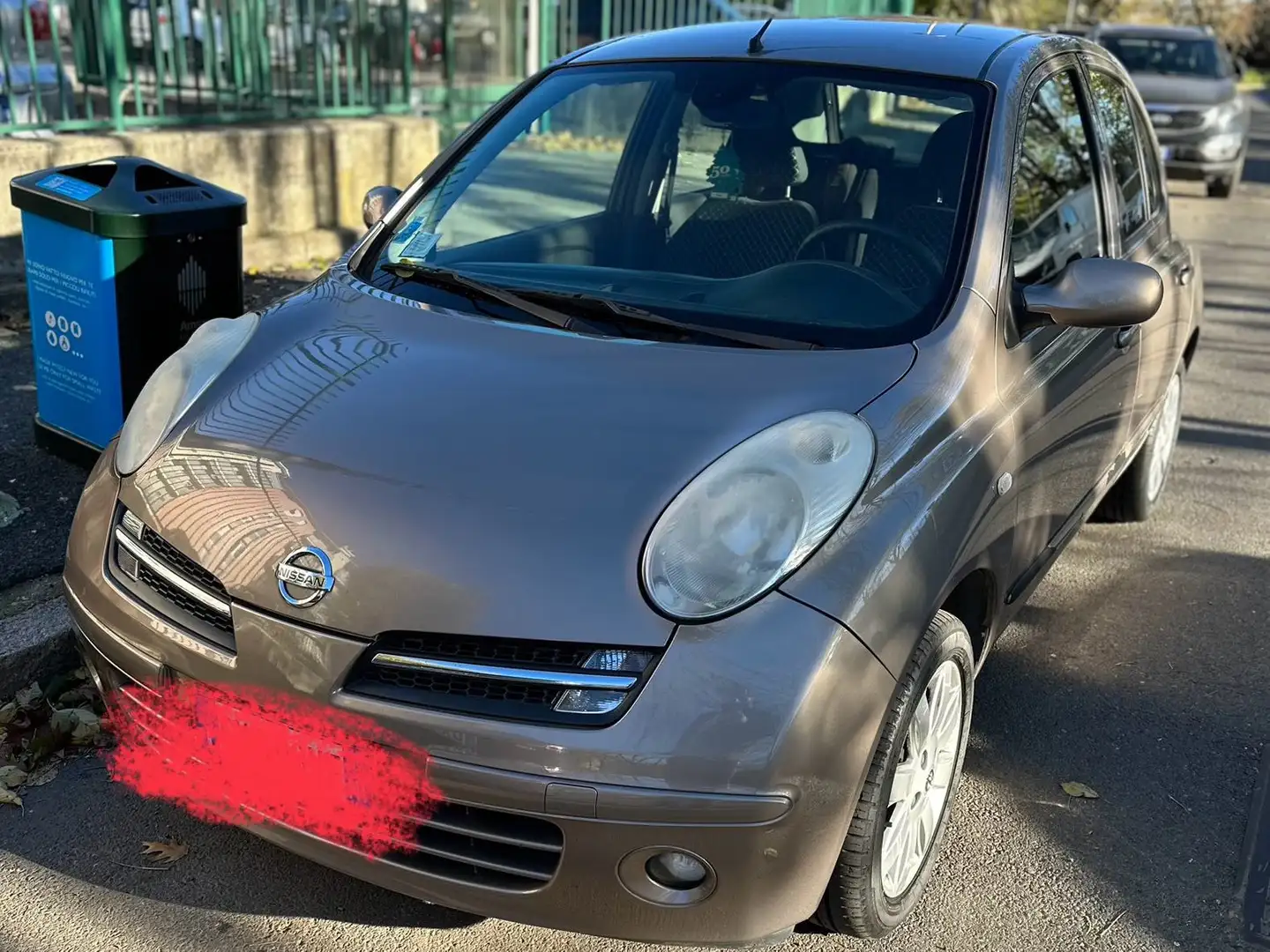 Nissan Micra 1.4 Acenta 5p. Beżowy - 2
