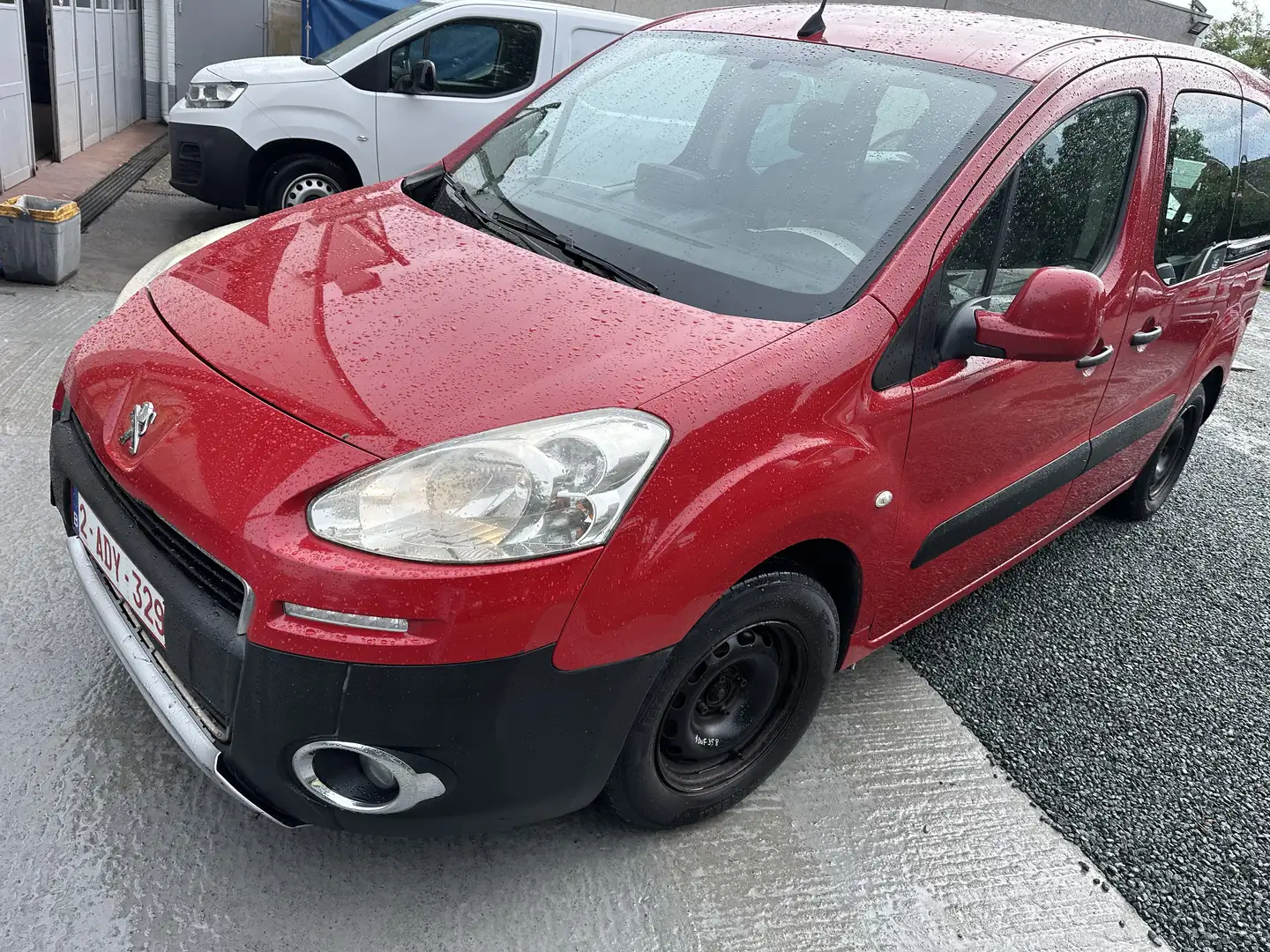 Peugeot Partner Tepee e-HDi FAP 92 EGS6 Stop&Start Active - 1