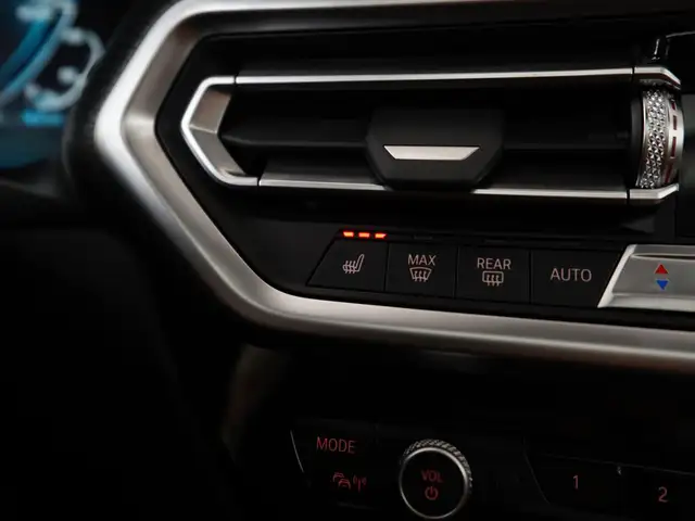 BMW X3 view 12
