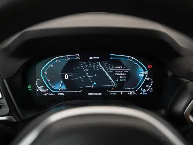 BMW X3 view 8