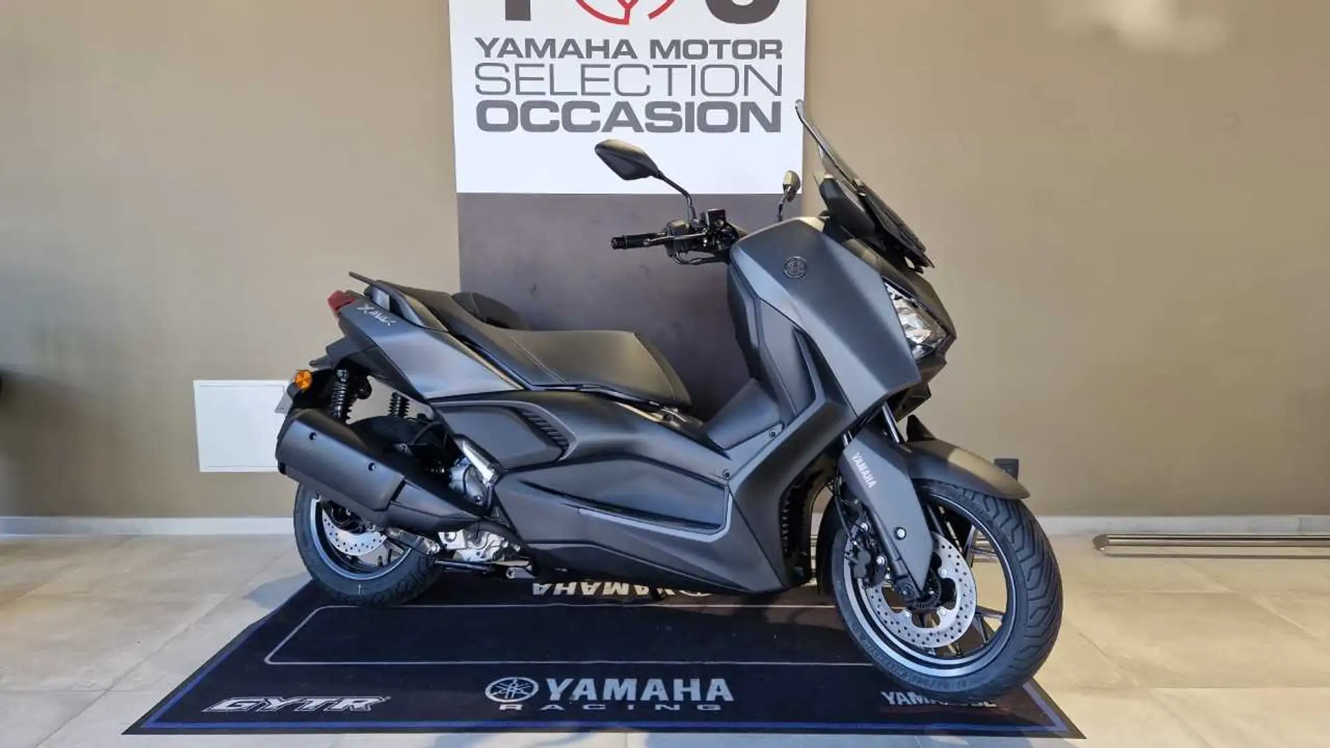 Yamaha X-Max 300 Gris - 1