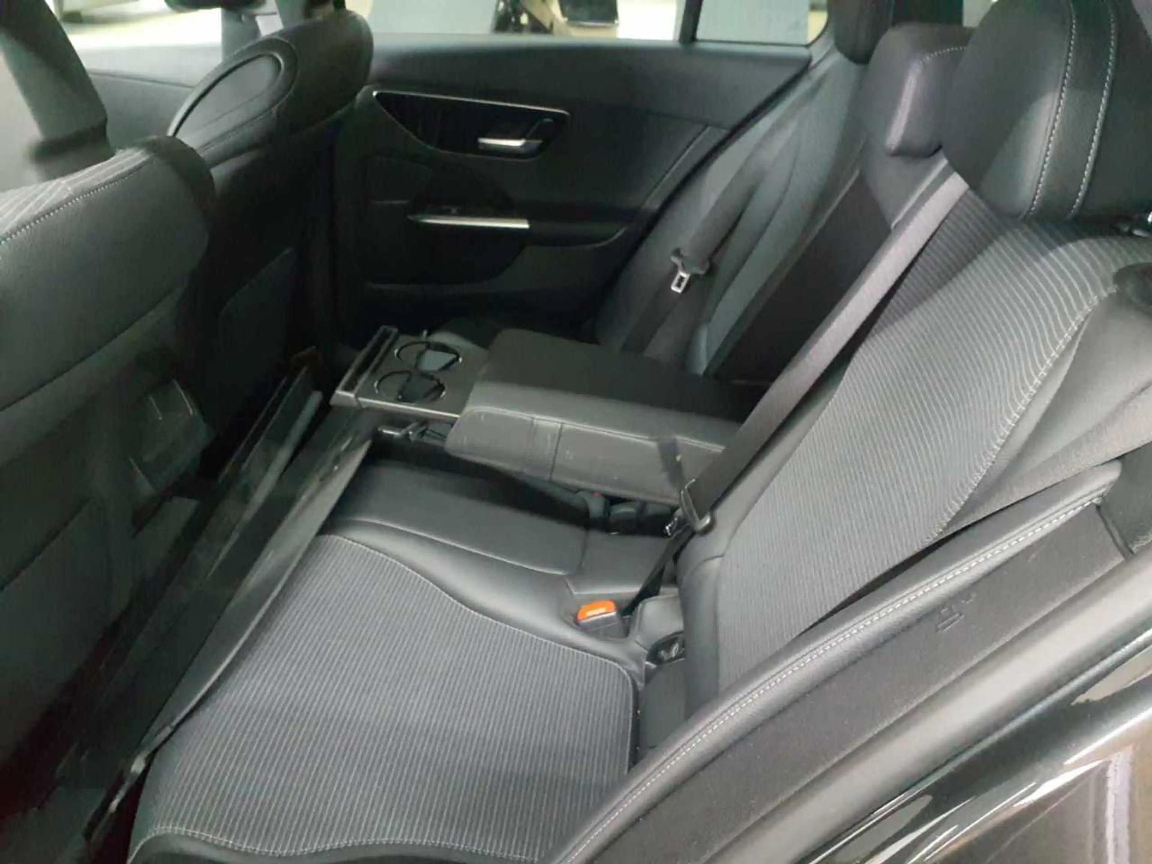 Mercedes-Benz C 220 C 220 d T 9G-Ava AHK DIS AssiP BusiP — photo 13