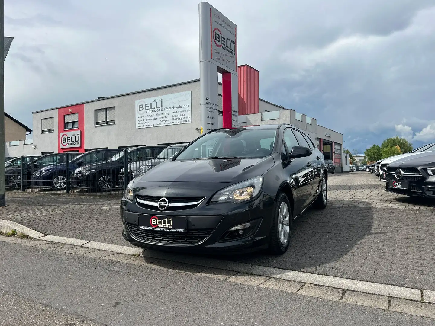 Opel Astra J 1,6 Sports Tourer Style FINANZIERUNG - 1