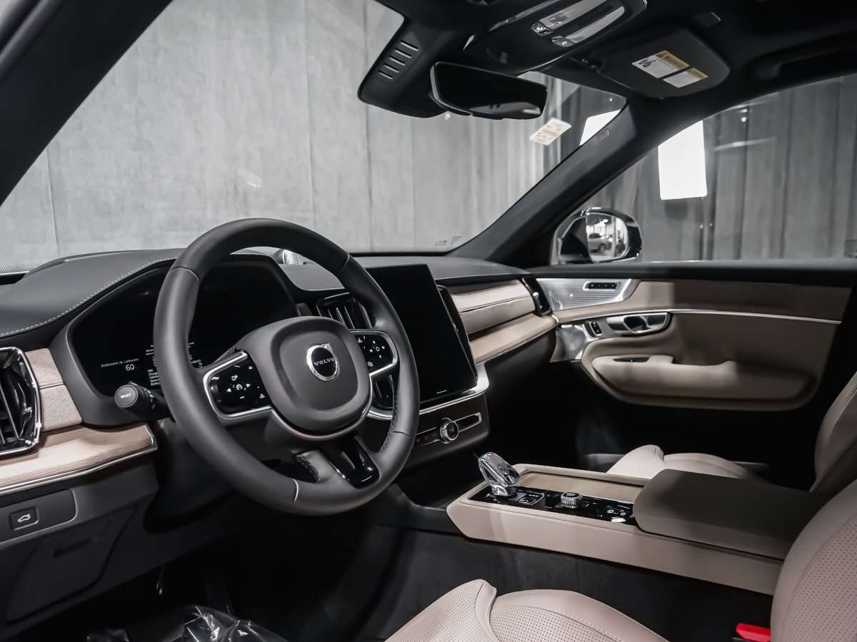 2026 Volvo XC90 Ultra 7-Seater (Dark Theme) thumb 7