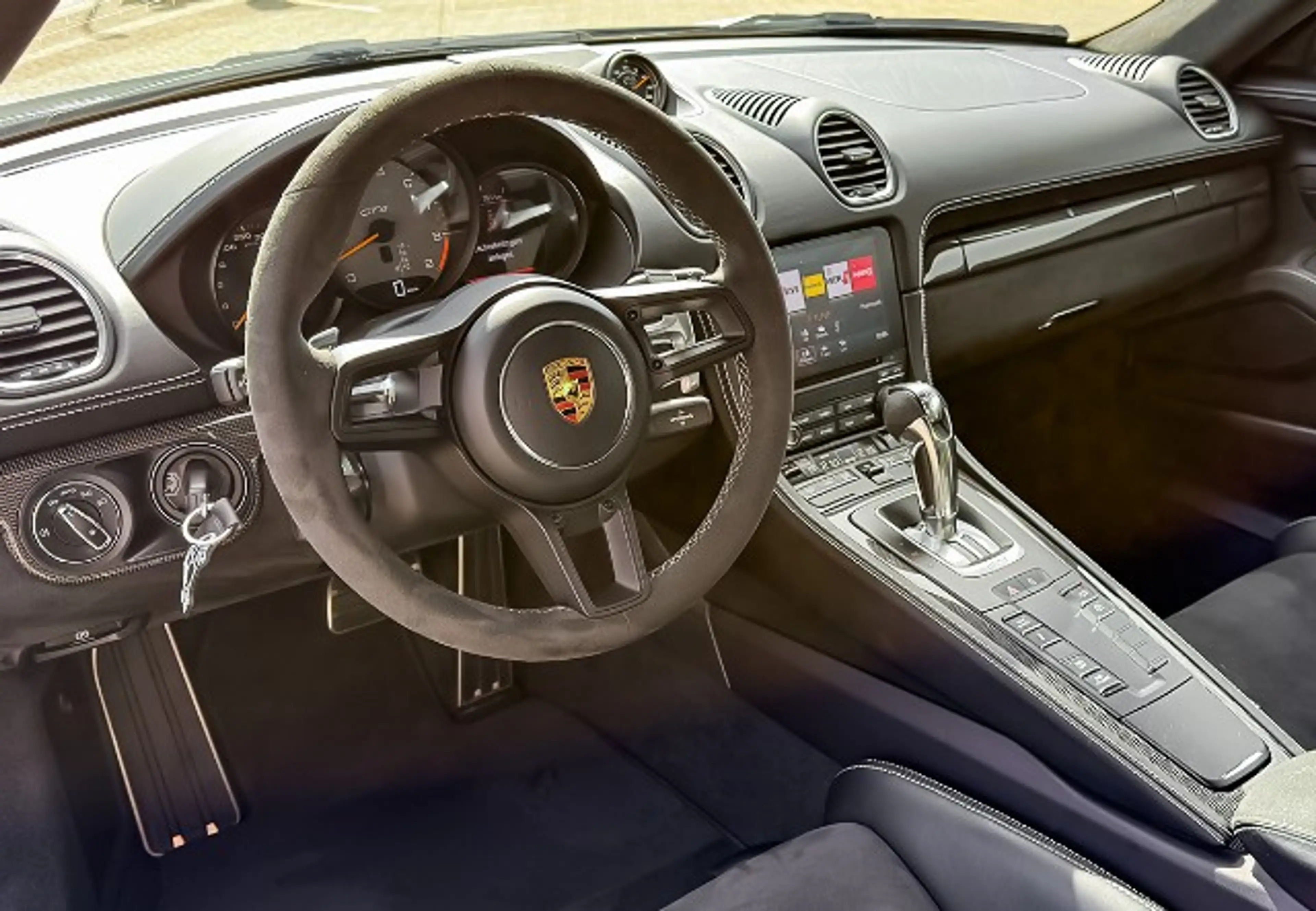 Porsche Cayman GT4 Clubsport PDK Carbon Manthey LED — photo 14